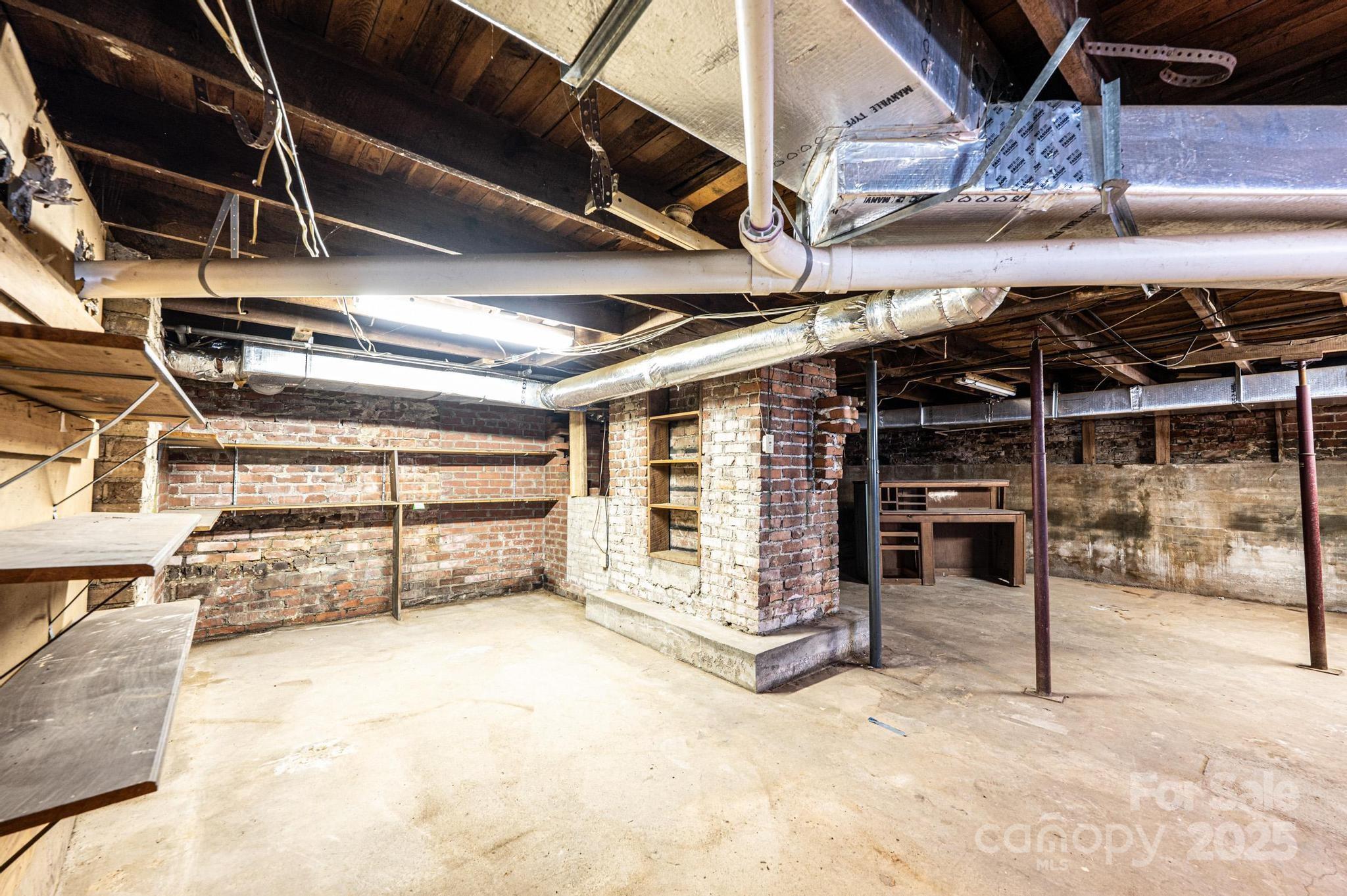 1010 College Avenue Property Photo 31