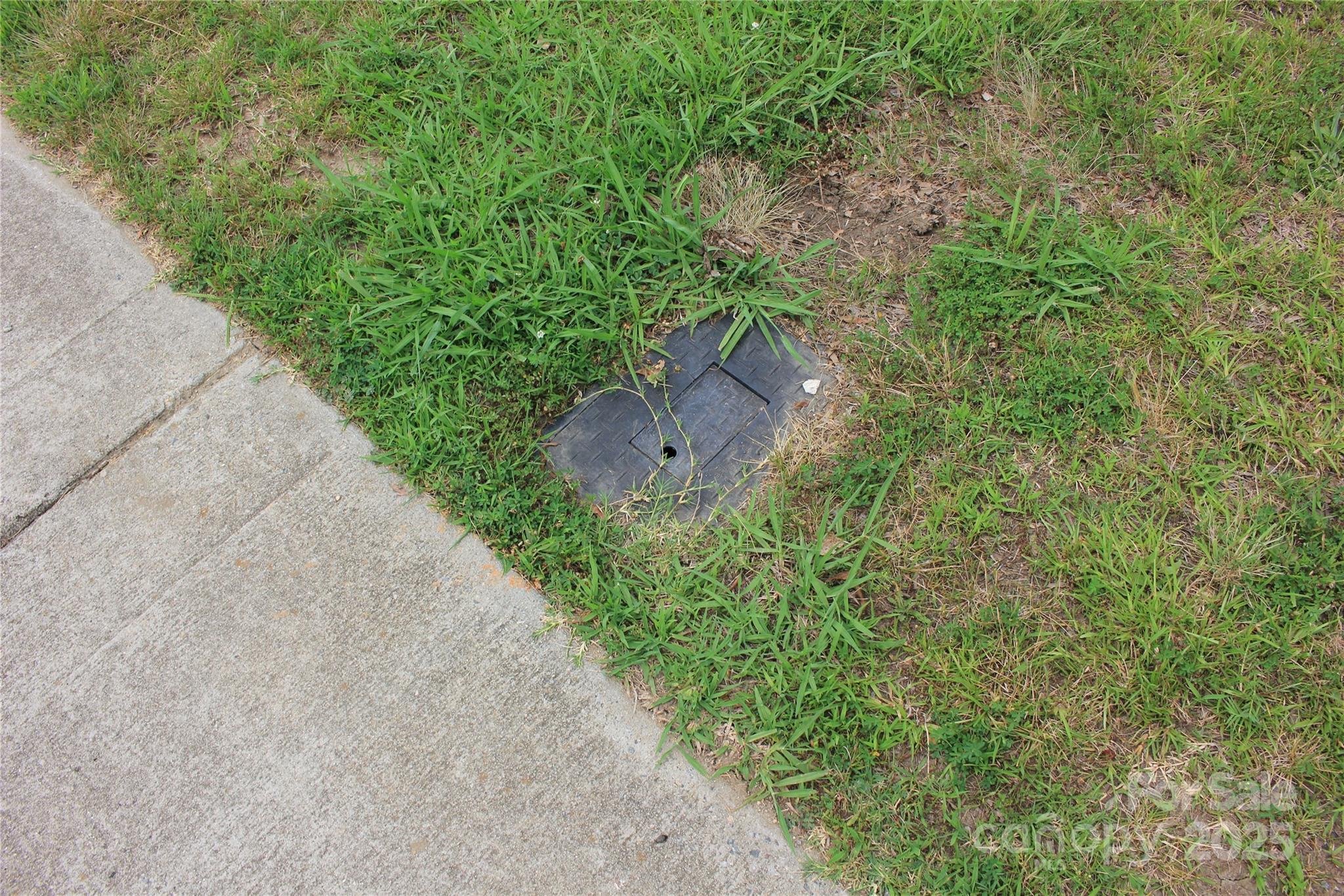 569 Union Street Property Photo 11