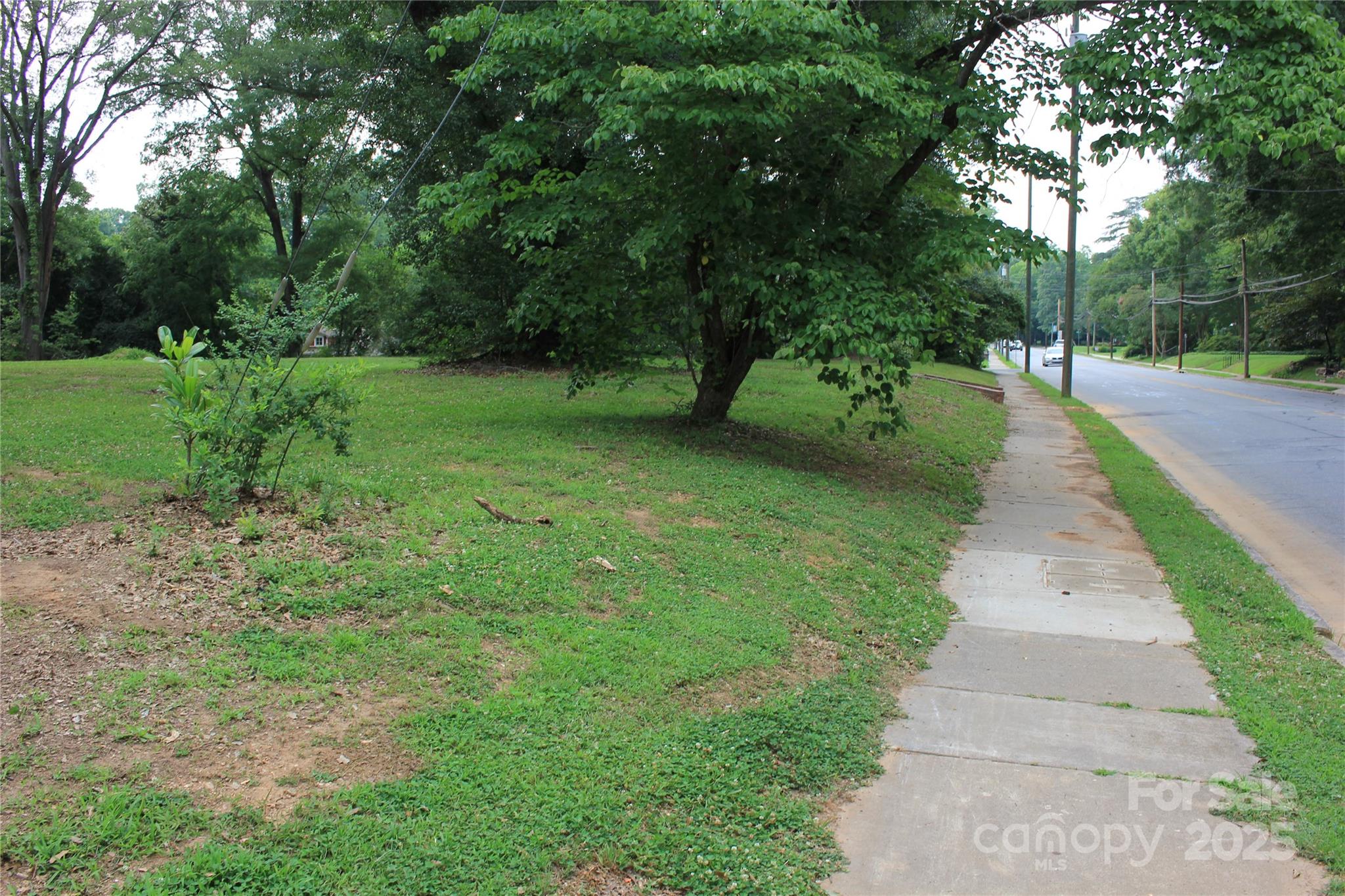 569 Union Street Property Photo 26