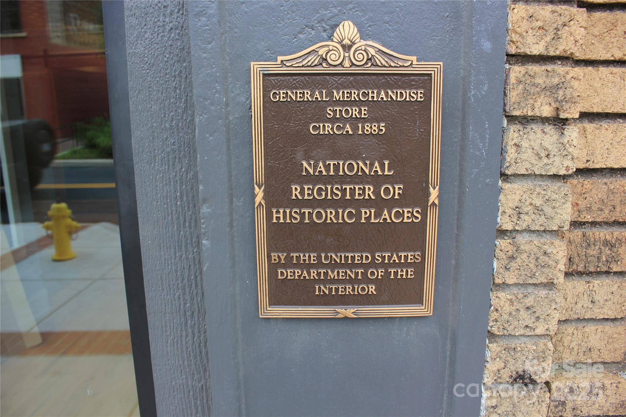 569 Union Street Property Photo 36