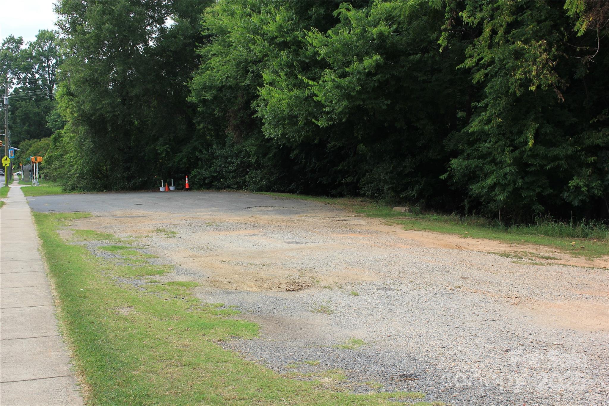 571 Union Street Property Photo 3