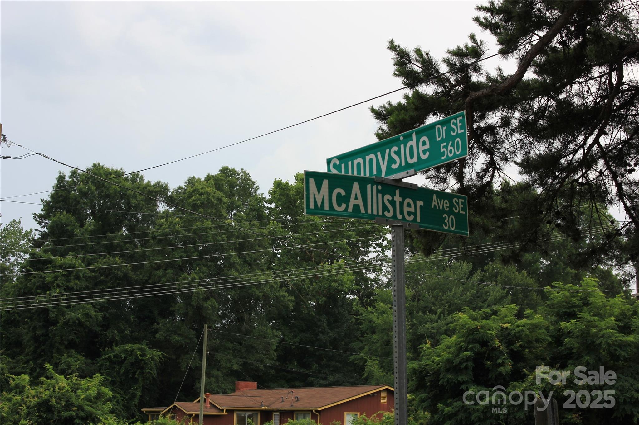 571 Union Street Property Photo 17