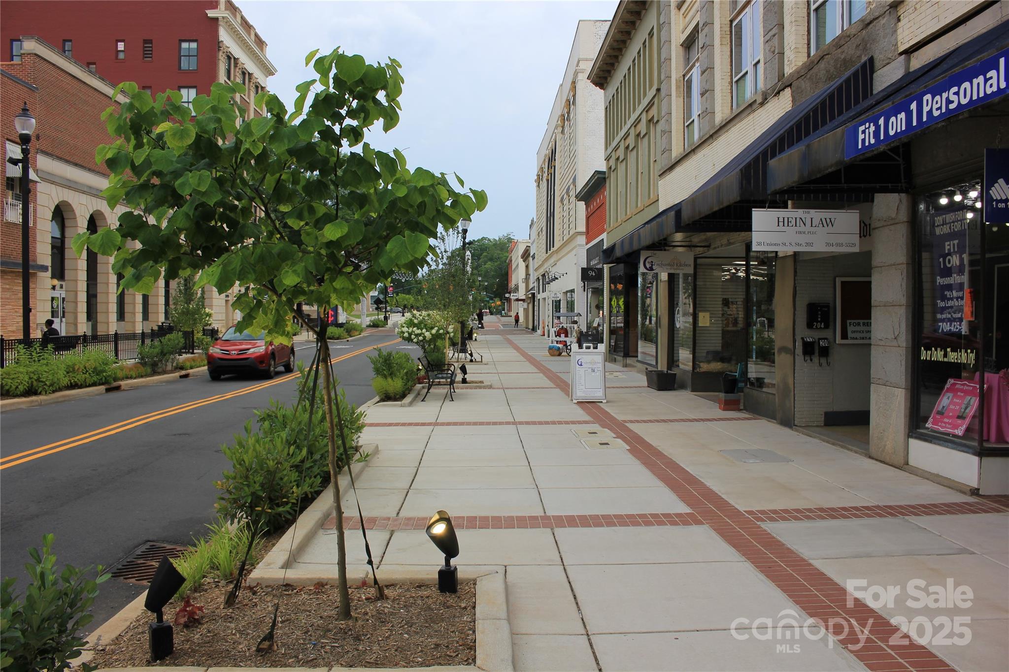 571 Union Street Property Photo 32