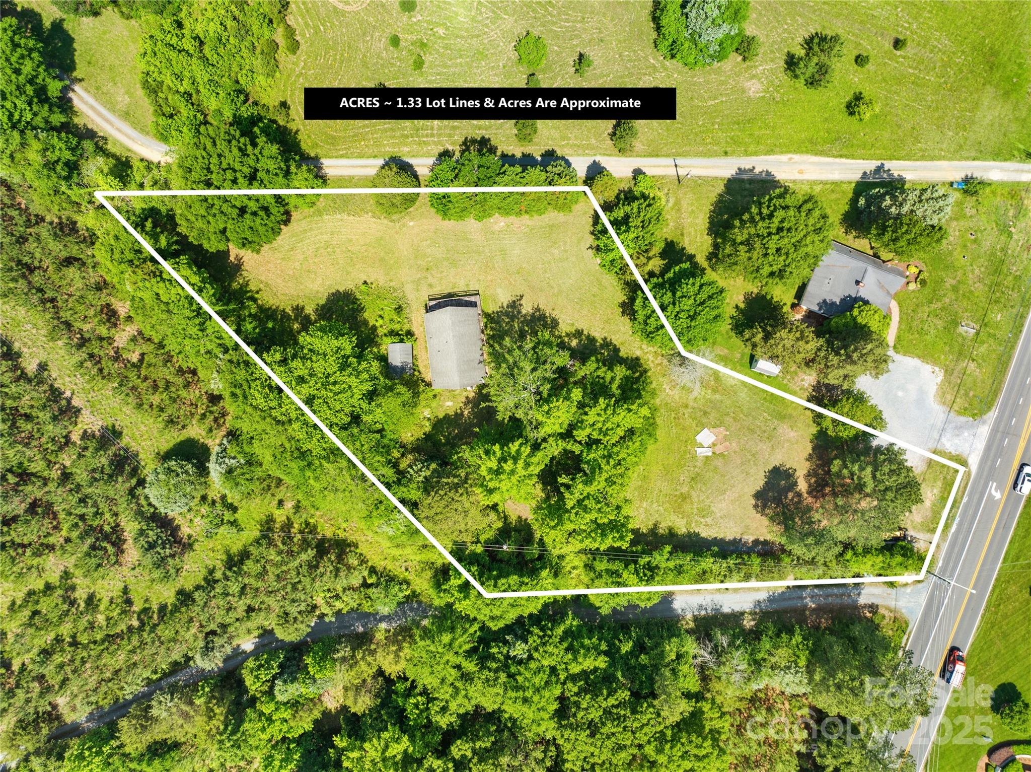 2418 S Providence Road Property Photo 2