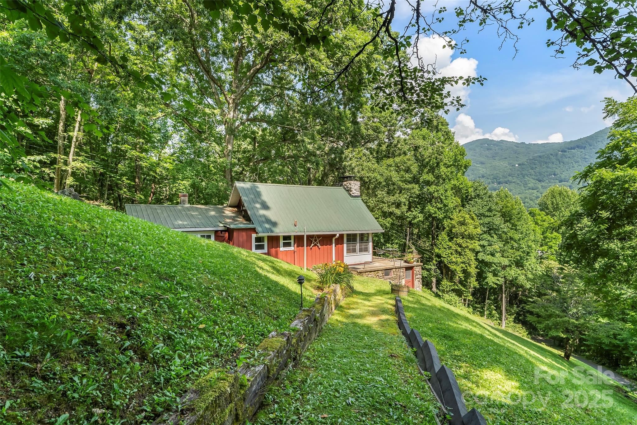 929 Soco Road Property Photo 1