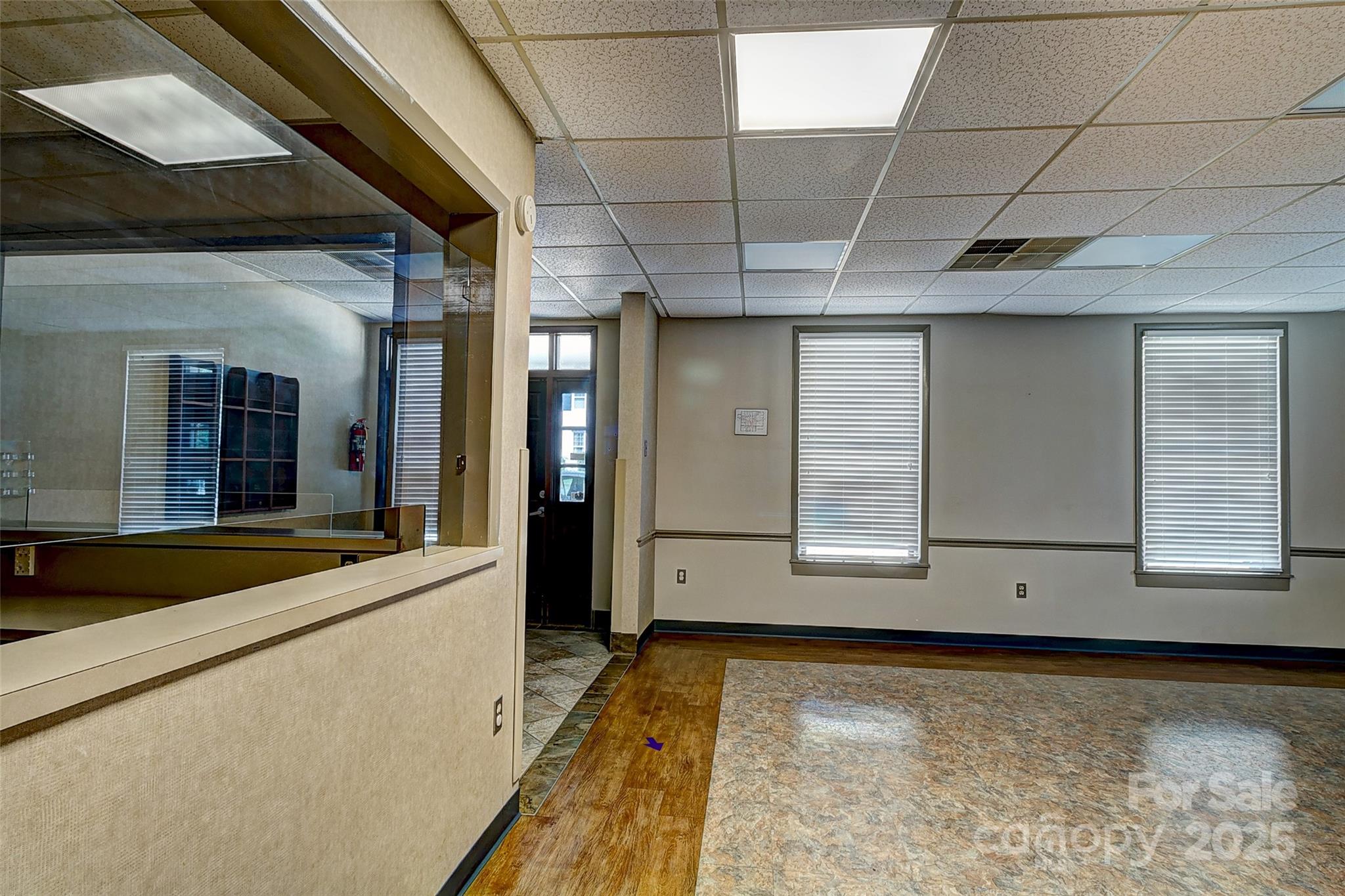 112 S Oak Street Property Photo 3