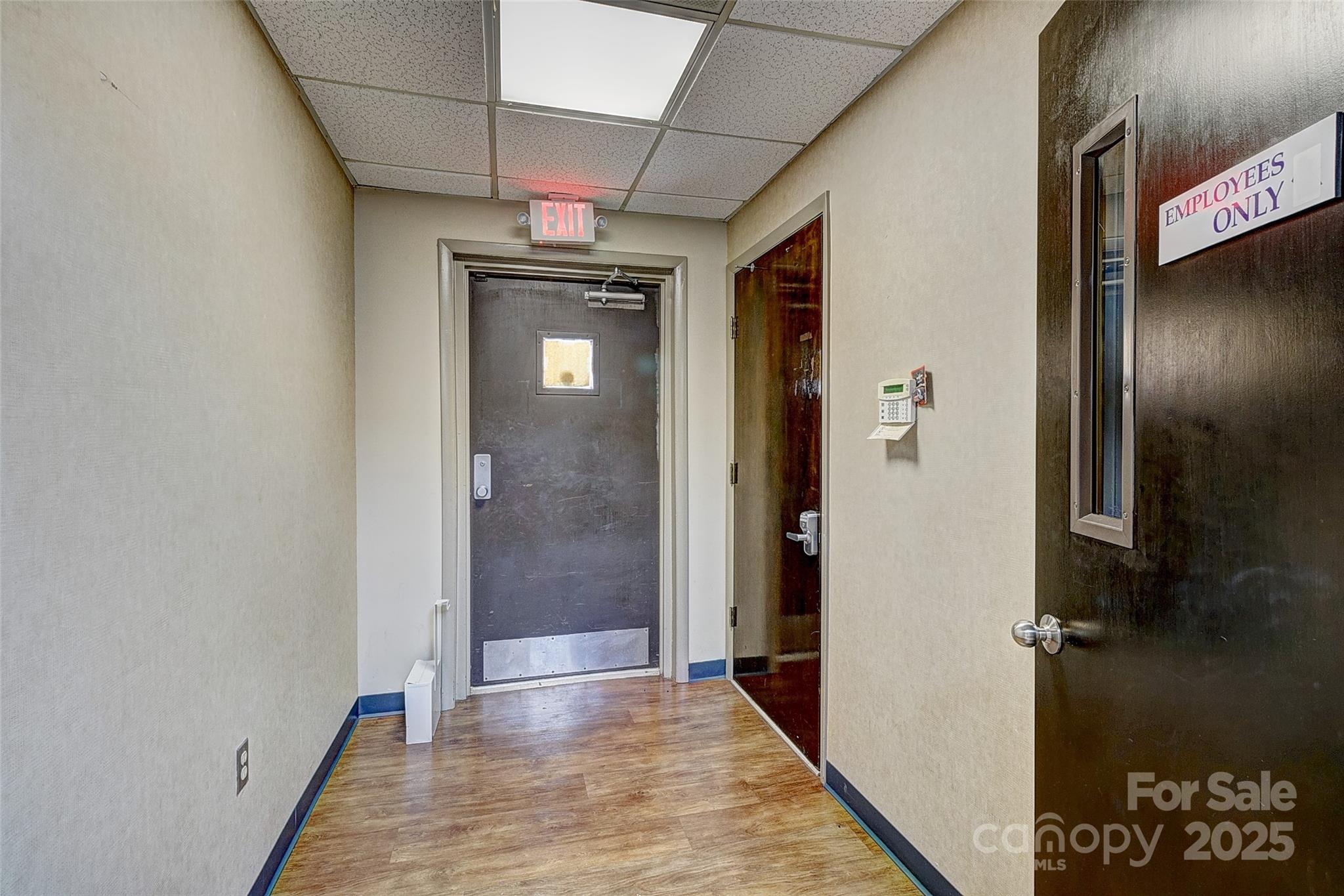 112 S Oak Street Property Photo 15