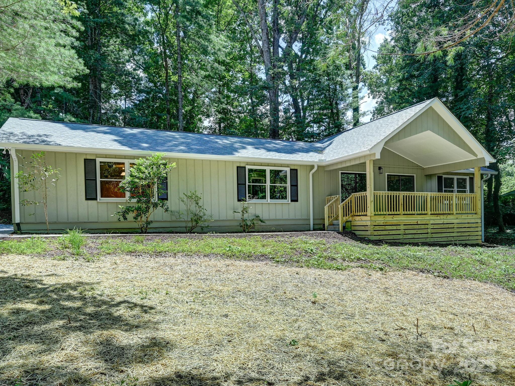 210 Fernwood Drive Property Photo 1