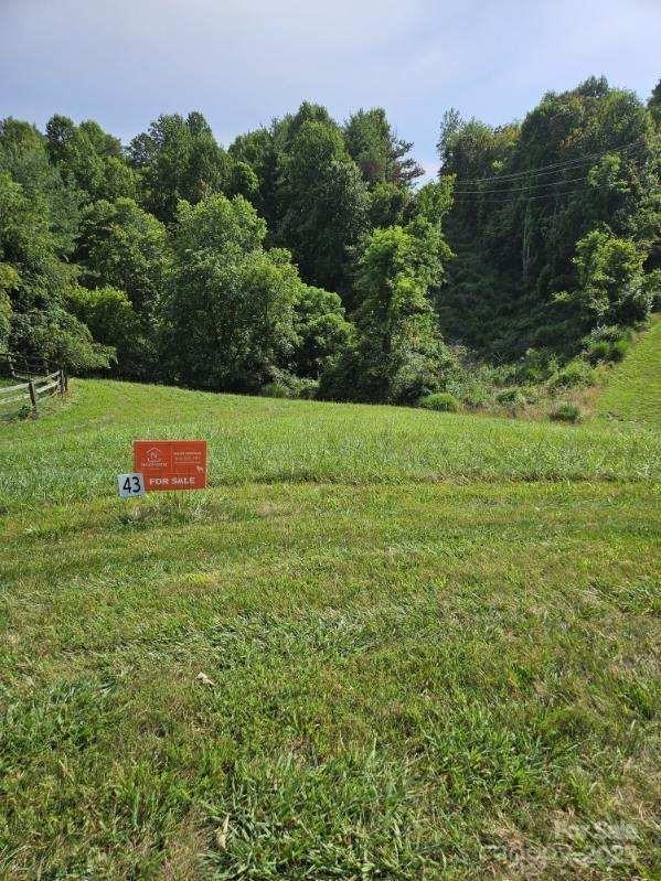9999 Settlers Trail 43 Property Photo 3