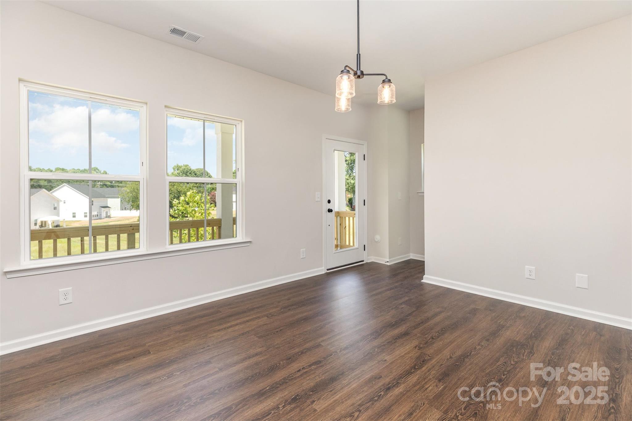 2063 Sadler Woods Lane Property Photo 8