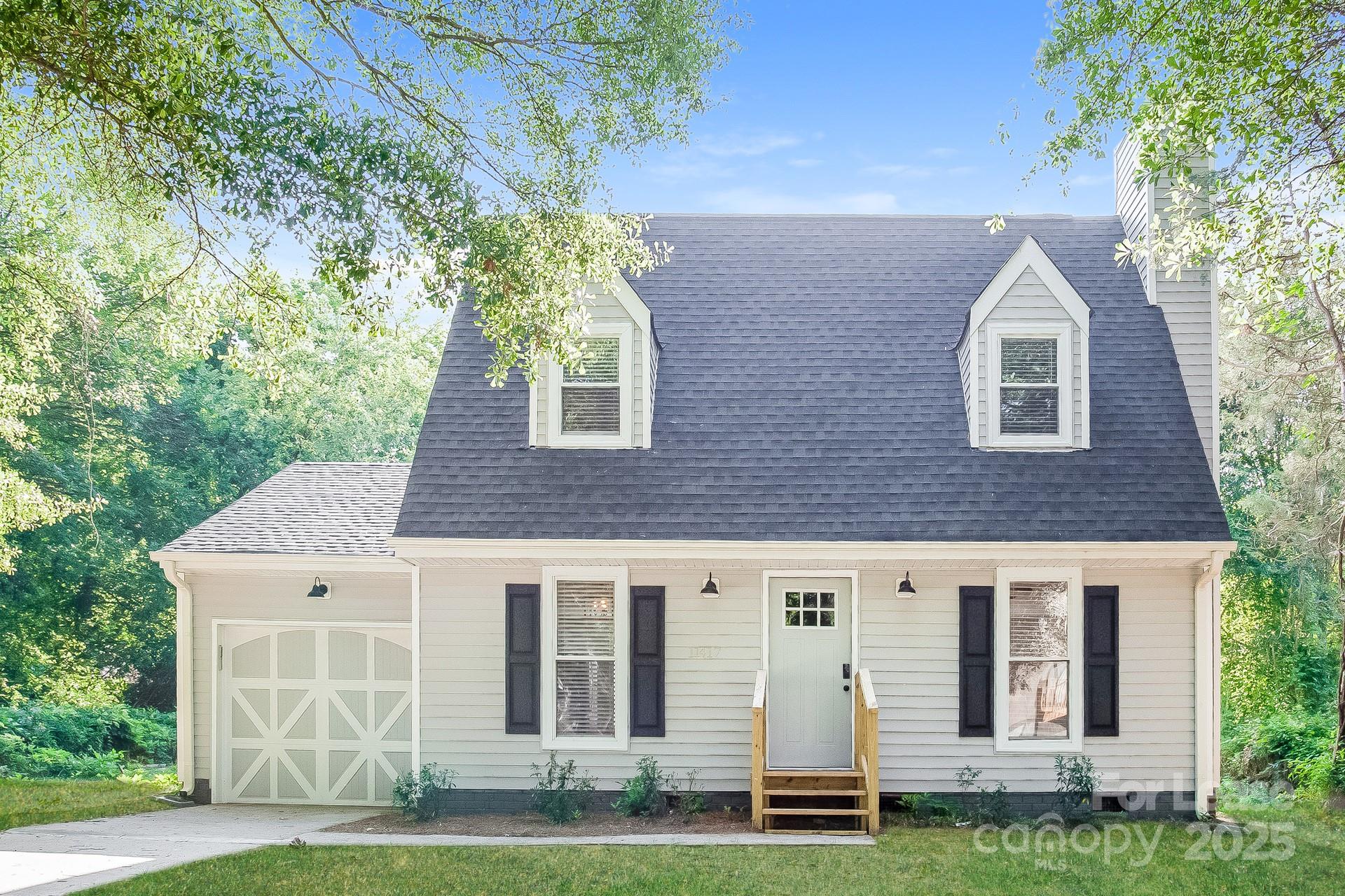 11417 Park Road Property Photo 1