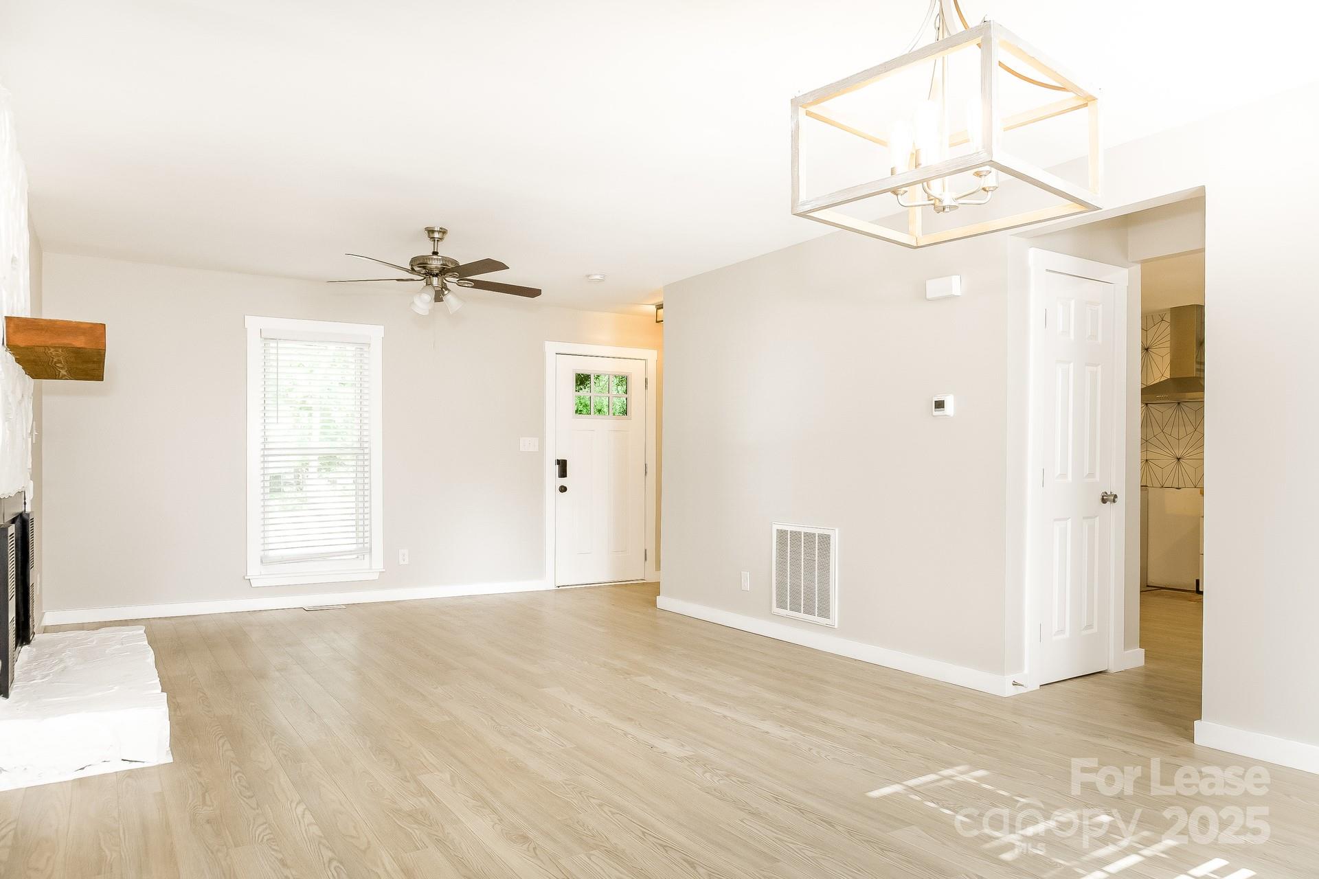 11417 Park Road Property Photo 5