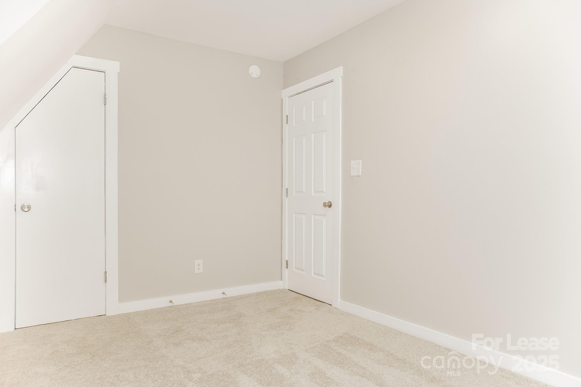 11417 Park Road Property Photo 11