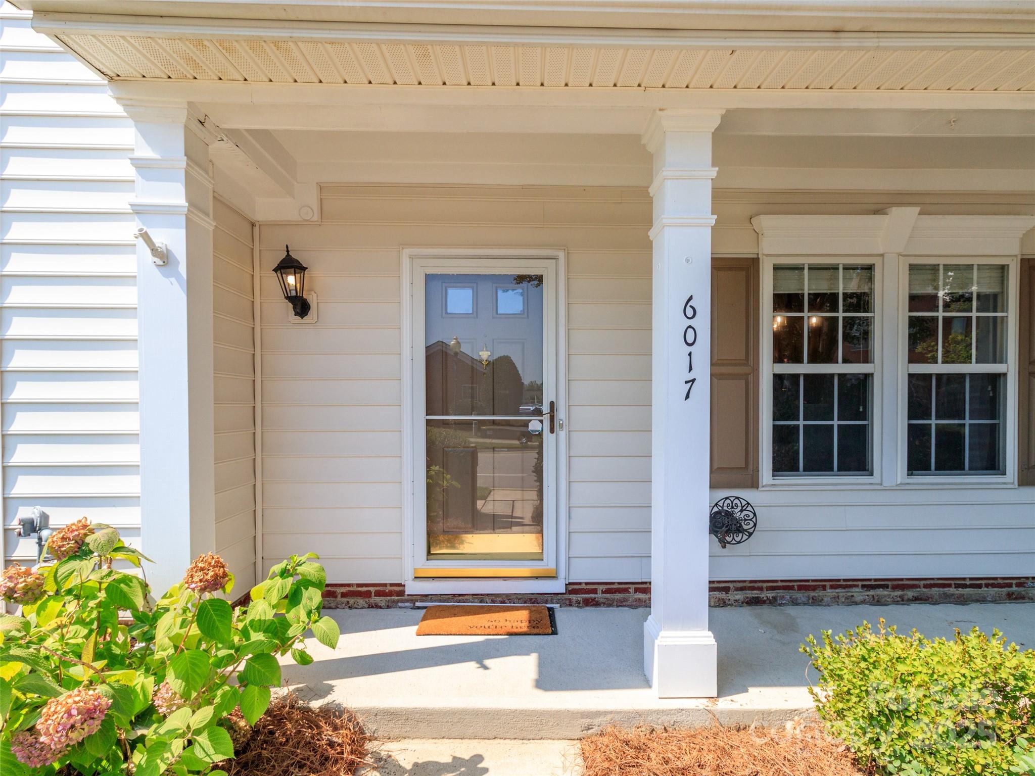 6017 Creft Circle Property Photo 4