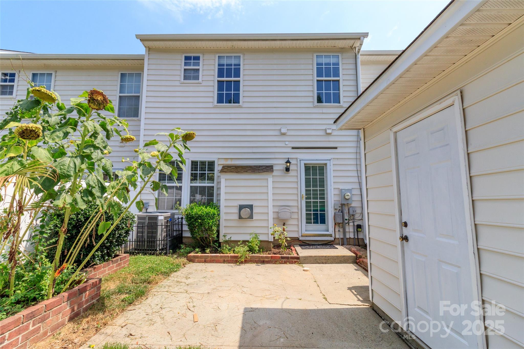 6017 Creft Circle Property Photo 23