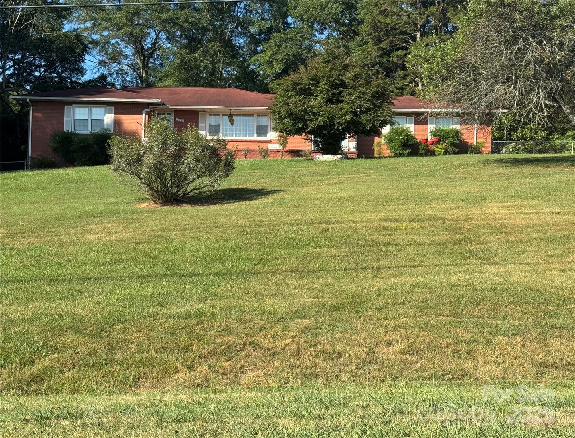 2338 Hoey Church Road Property Photo 1