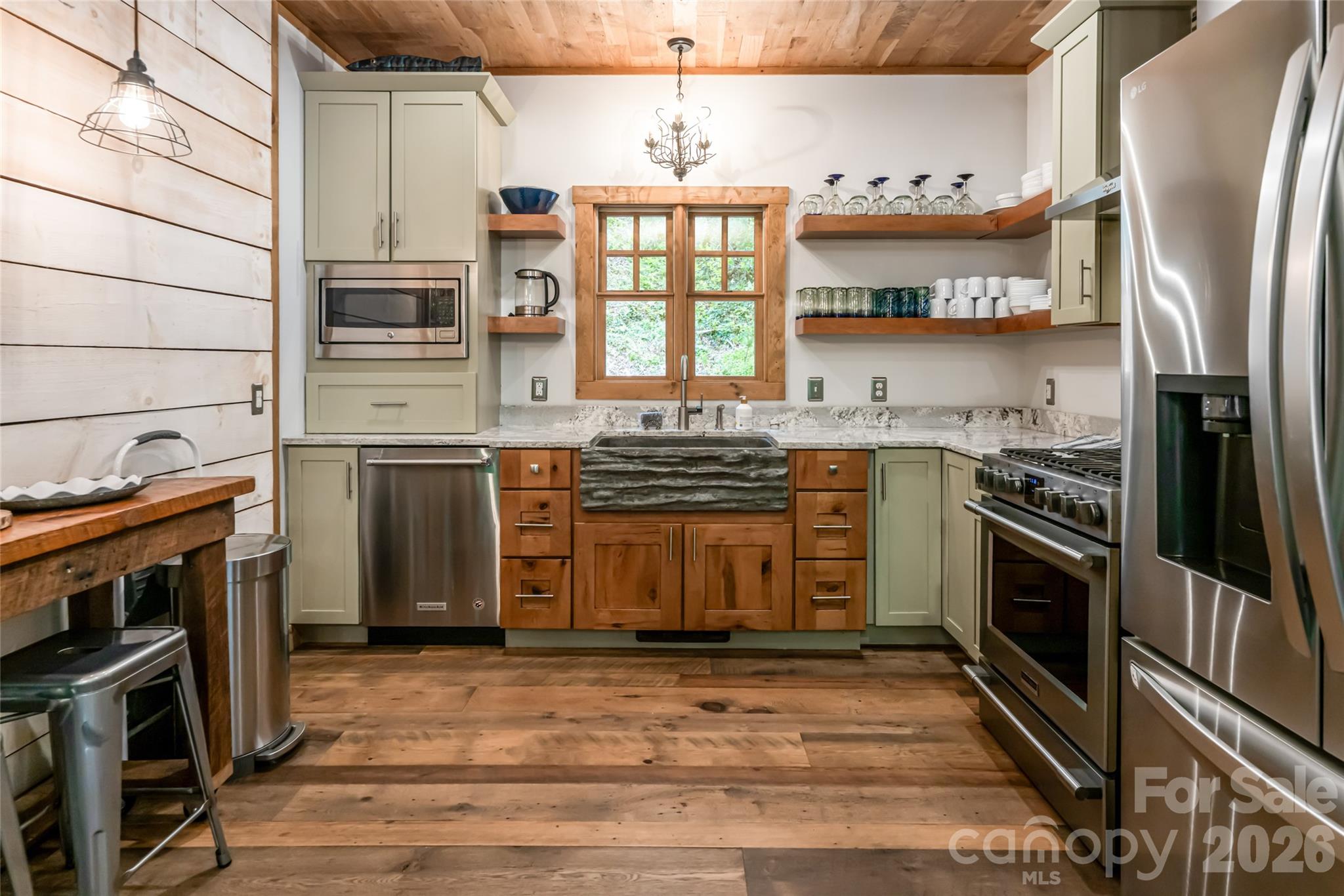 1037 Newberry Creek Road Property Photo 7