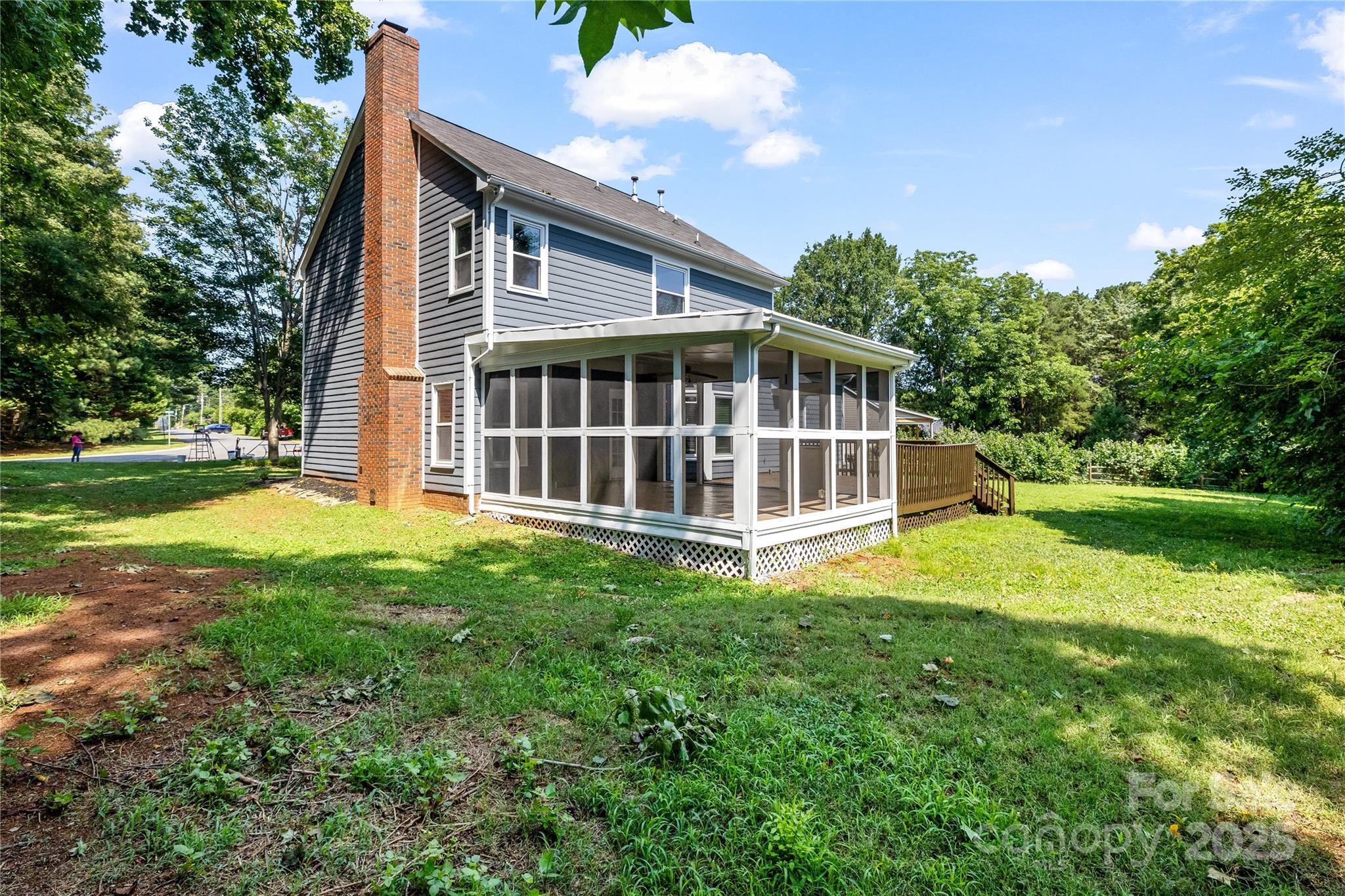 1581 Bluff Court Property Photo 7