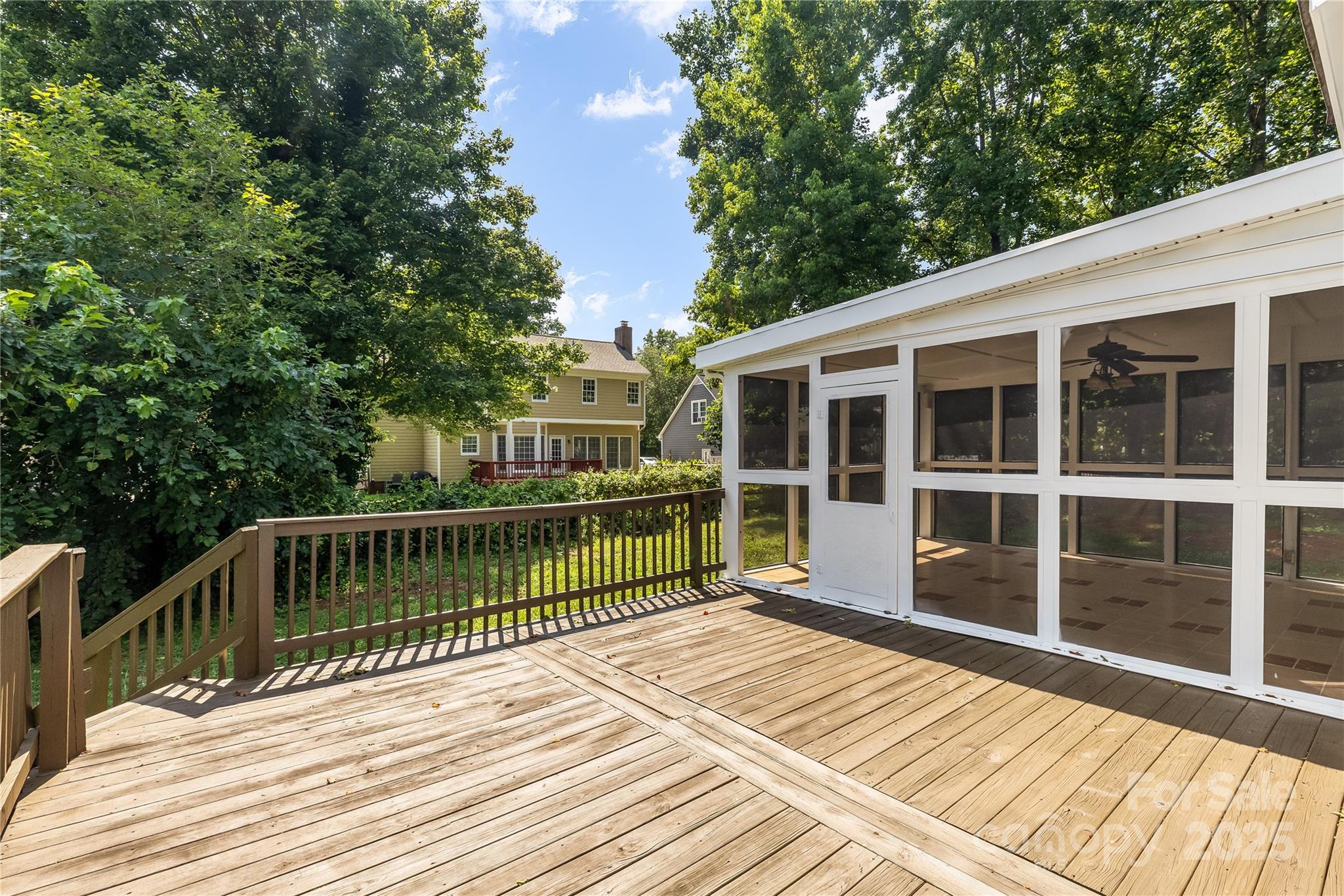 1581 Bluff Court Property Photo 8