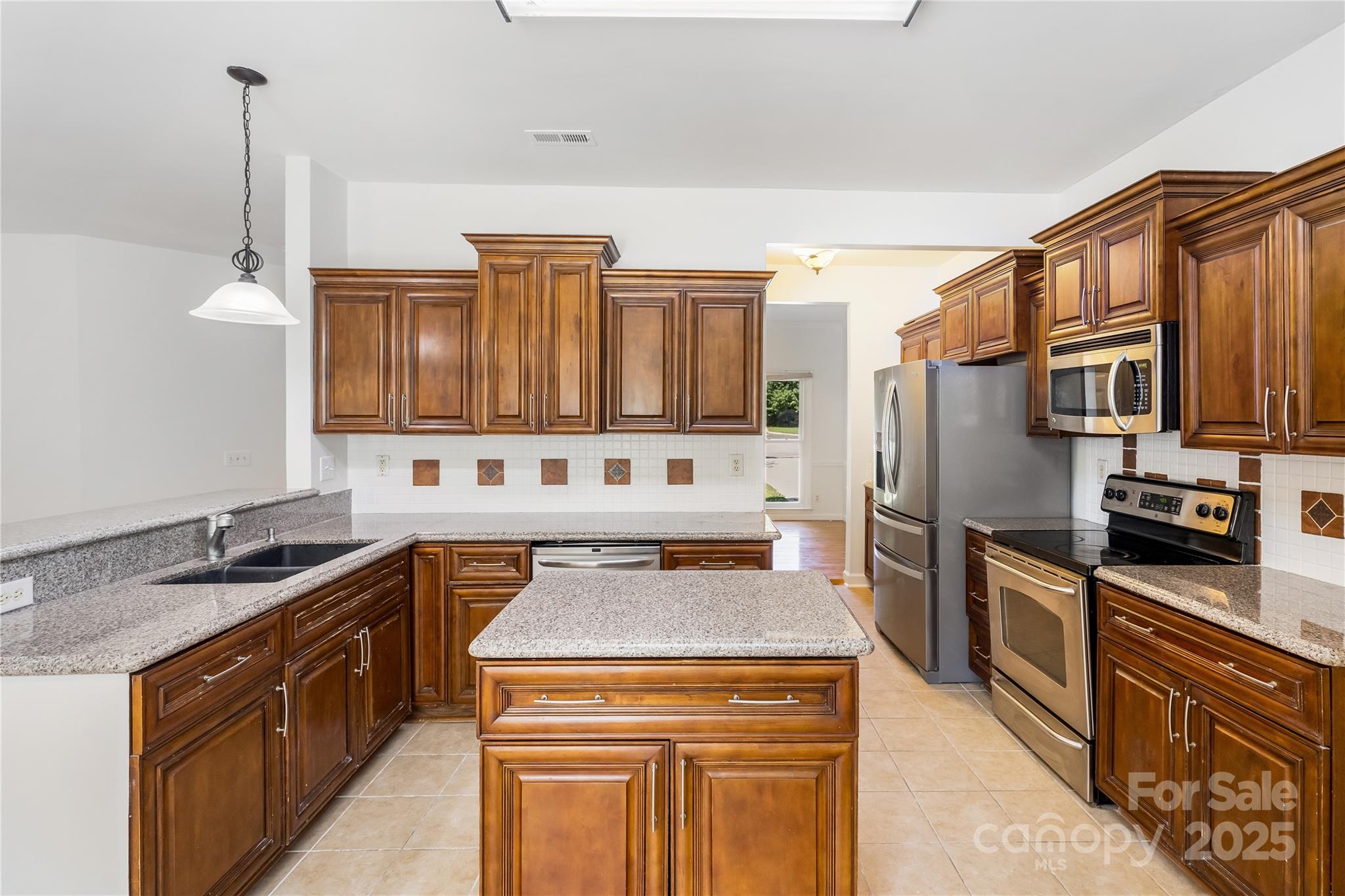 1581 Bluff Court Property Photo 22