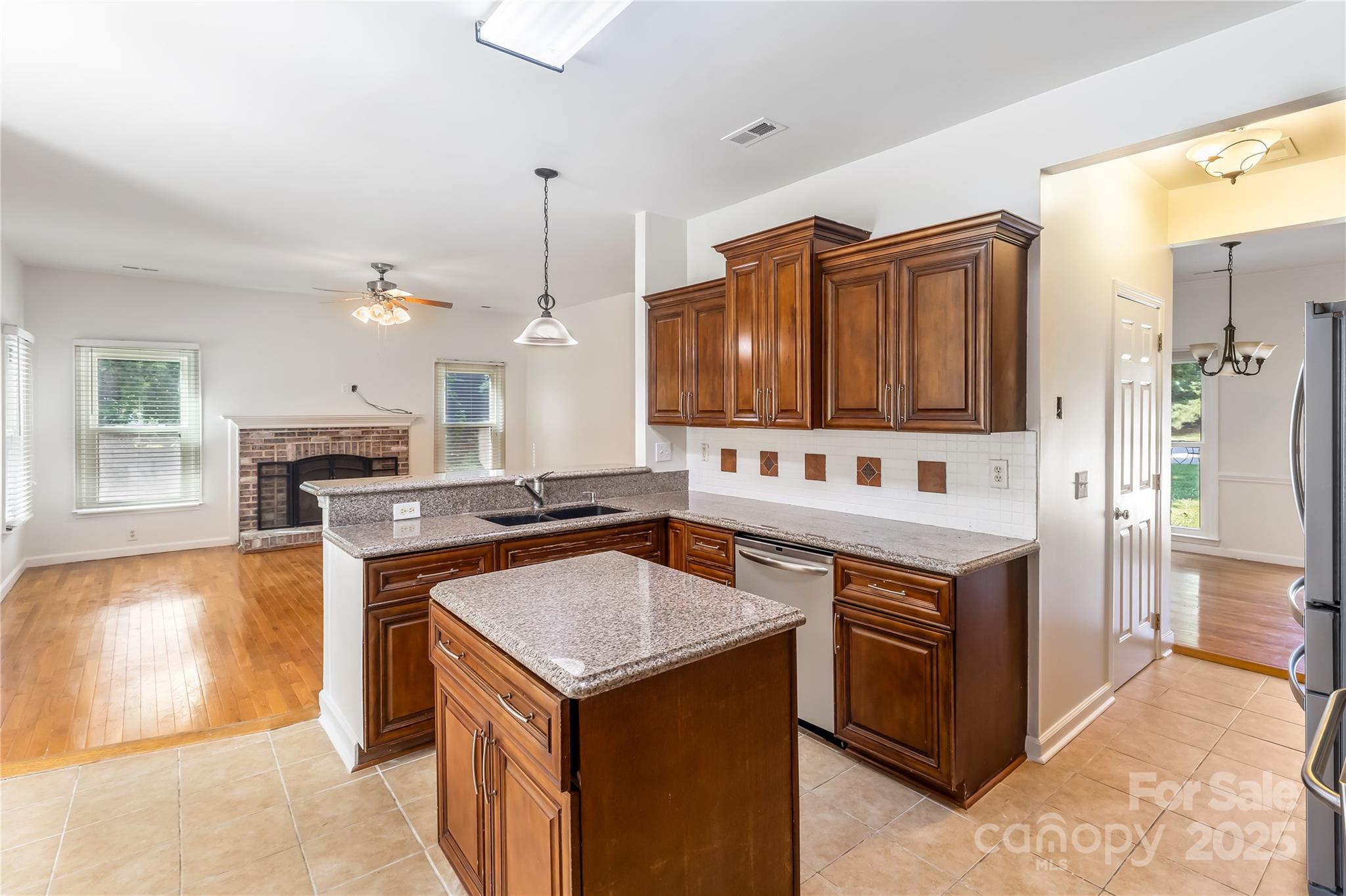 1581 Bluff Court Property Photo 23