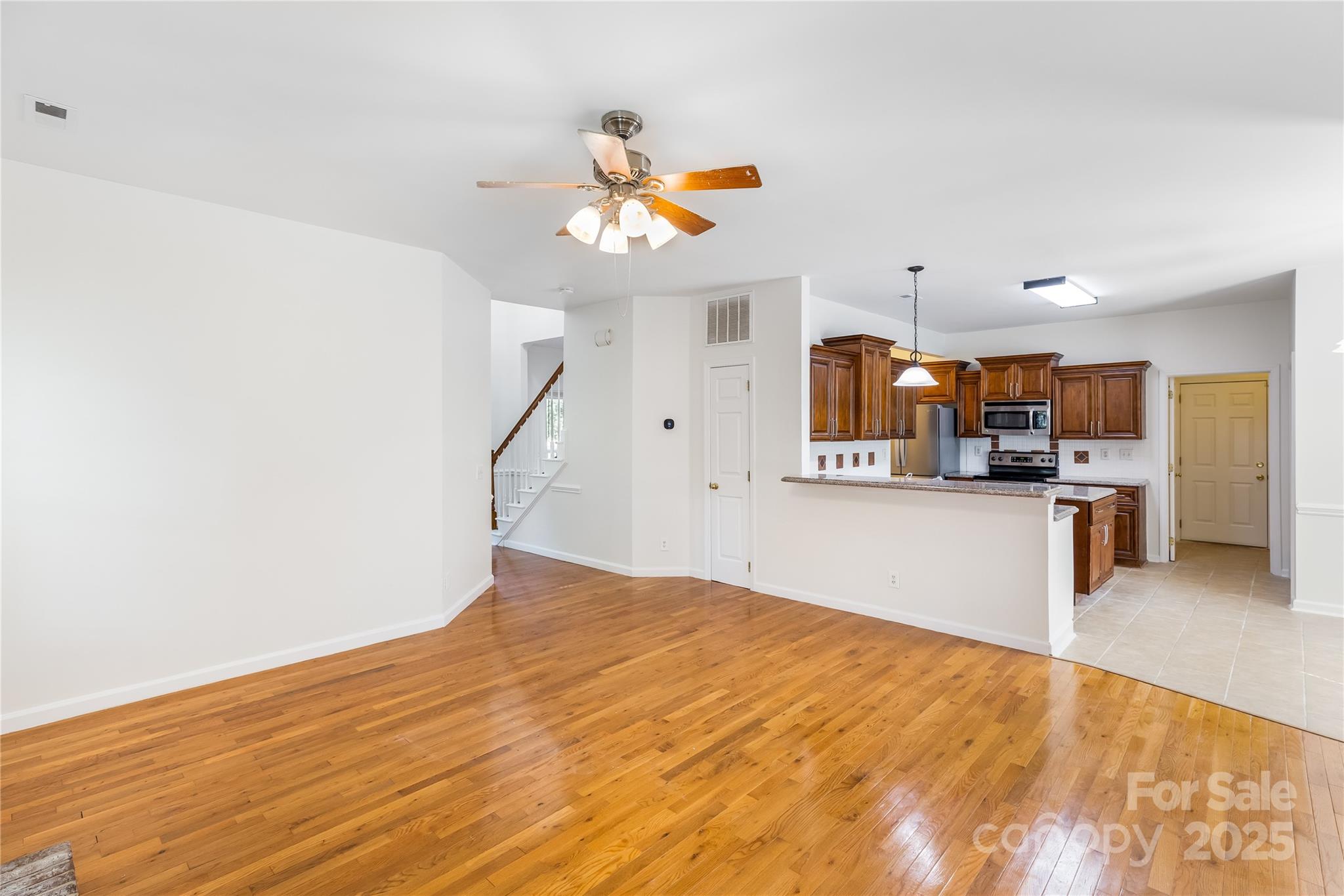 1581 Bluff Court Property Photo 24