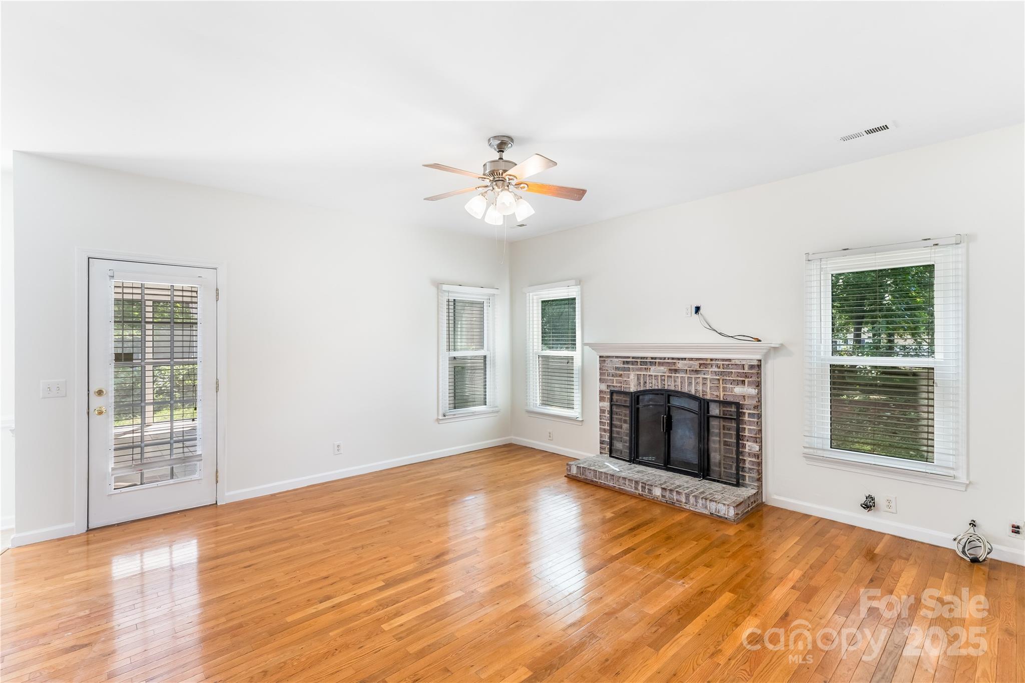 1581 Bluff Court Property Photo 25