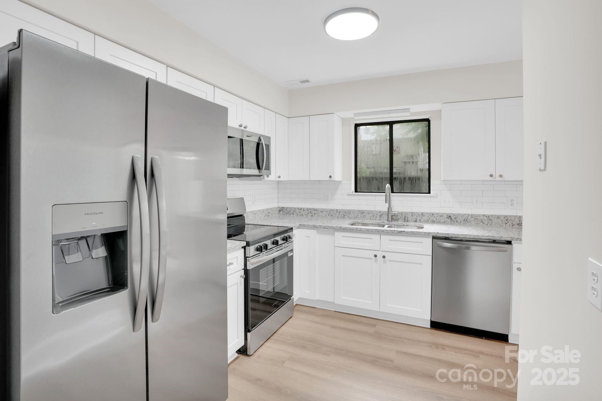 6104 Bent Tree Court Property Photo 7