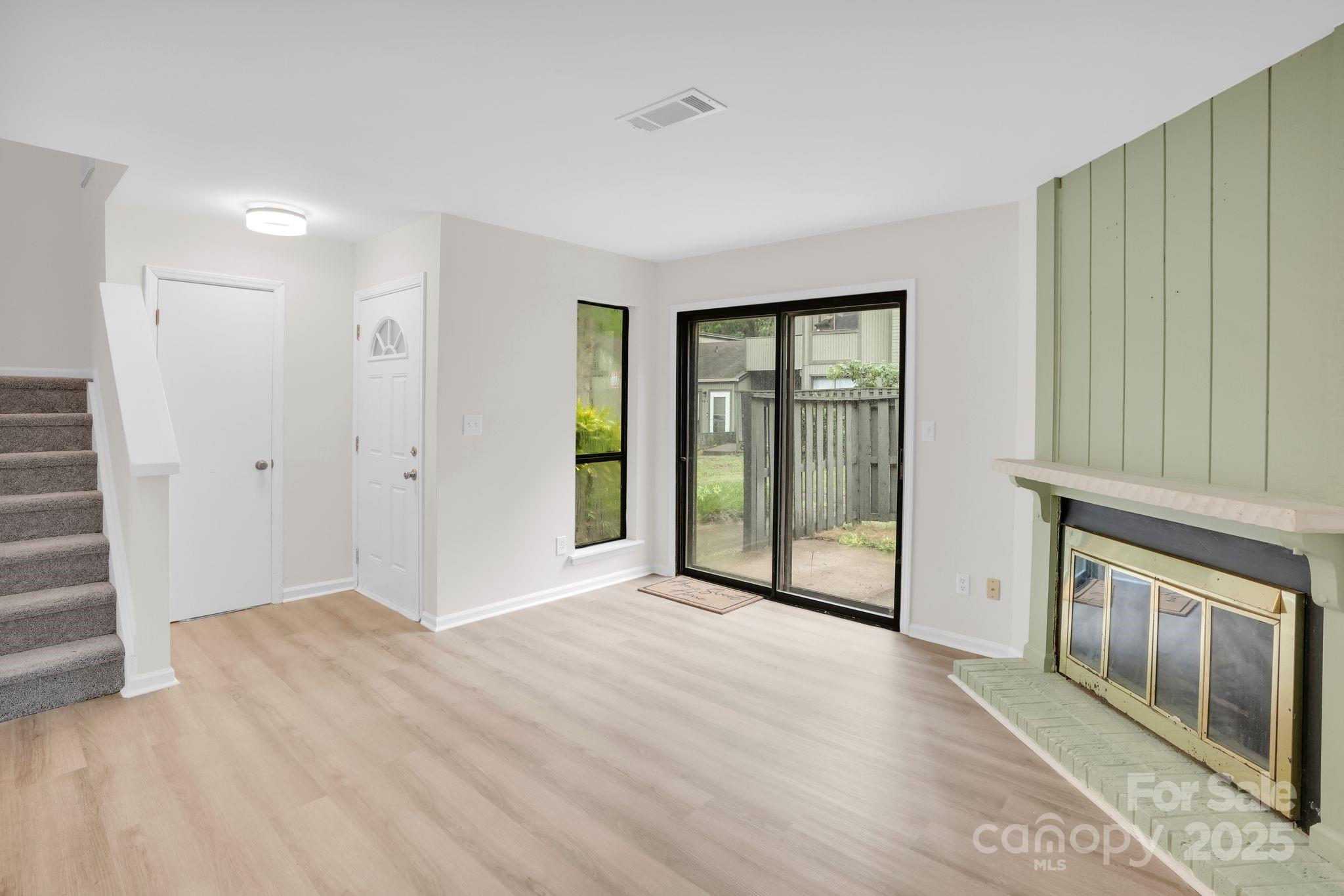 6104 Bent Tree Court Property Photo 9
