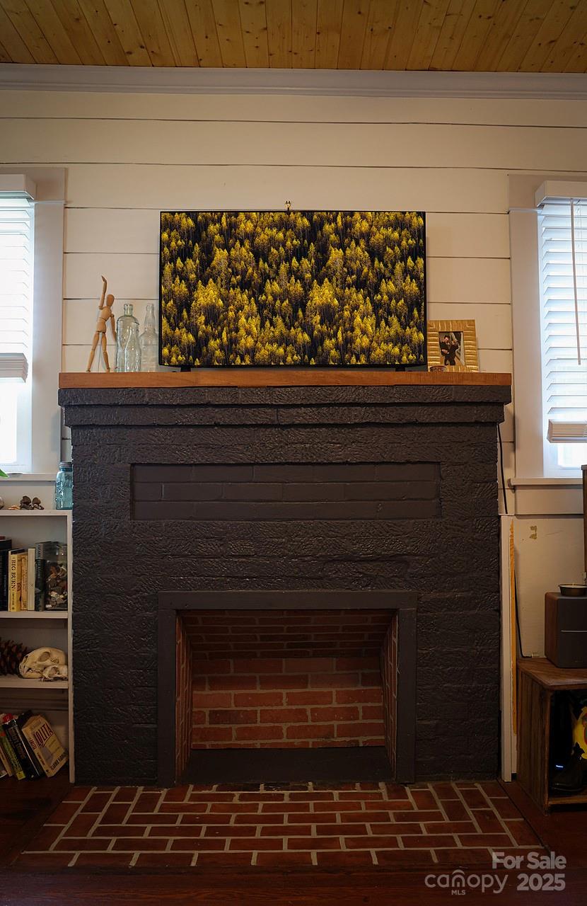 107 Riverview Drive Property Photo 7