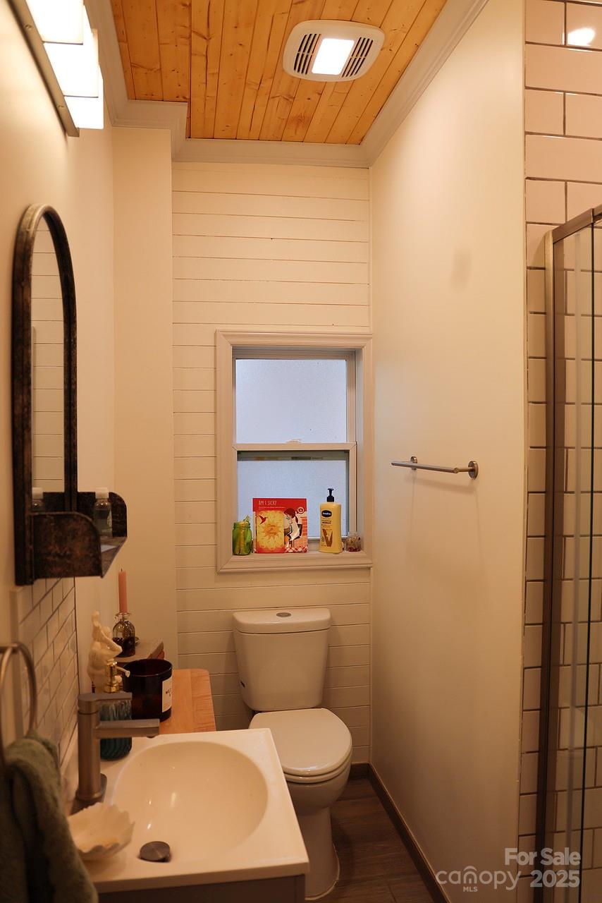 107 Riverview Drive Property Photo 16