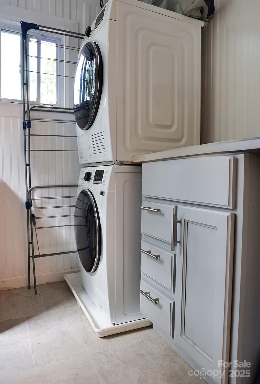 107 Riverview Drive Property Photo 17