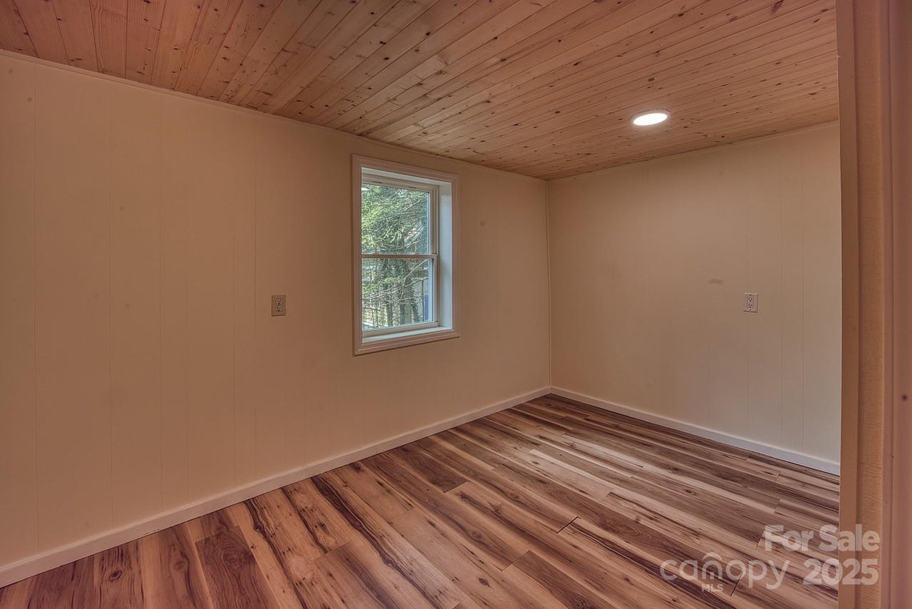 107 Riverview Drive Property Photo 25