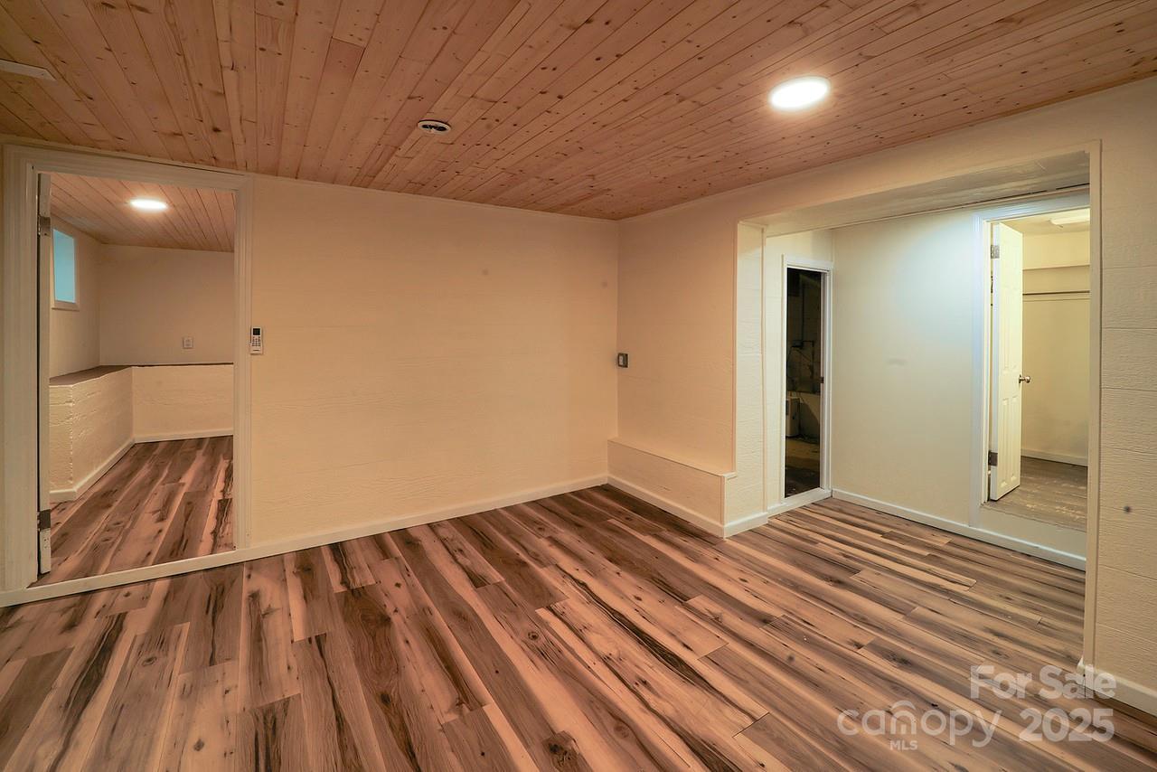 107 Riverview Drive Property Photo 26