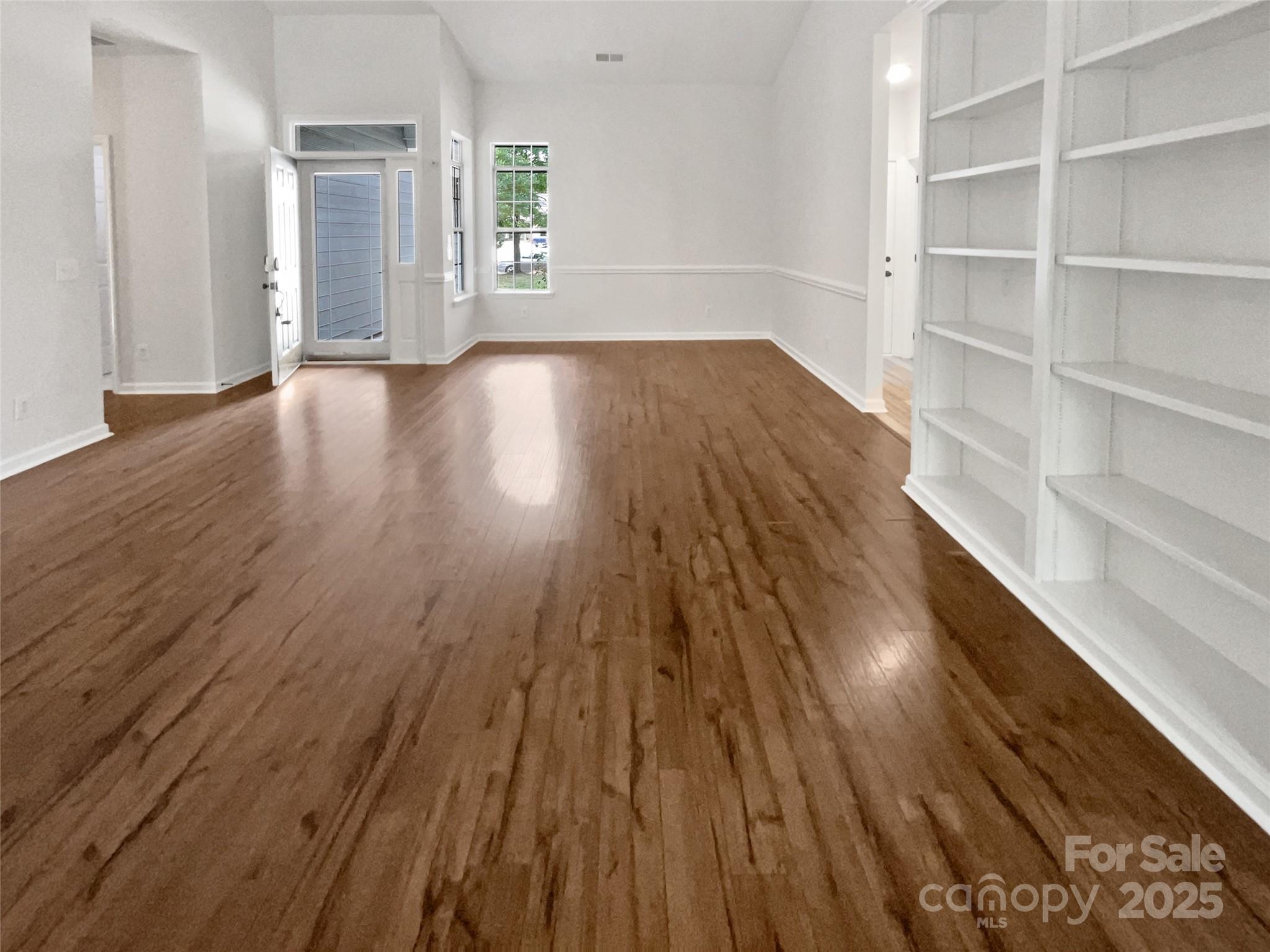 11103 Fox Cove Drive Property Photo 10