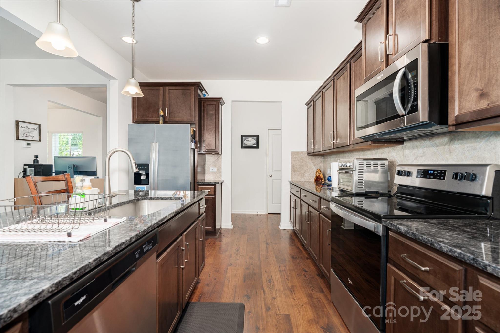 839 Foxglove Lane Property Photo 15