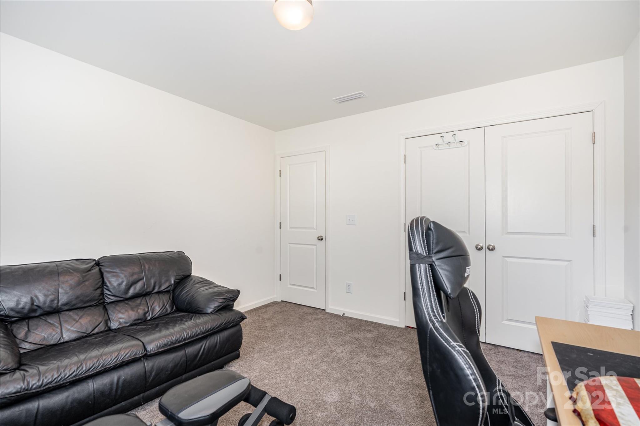 839 Foxglove Lane Property Photo 23