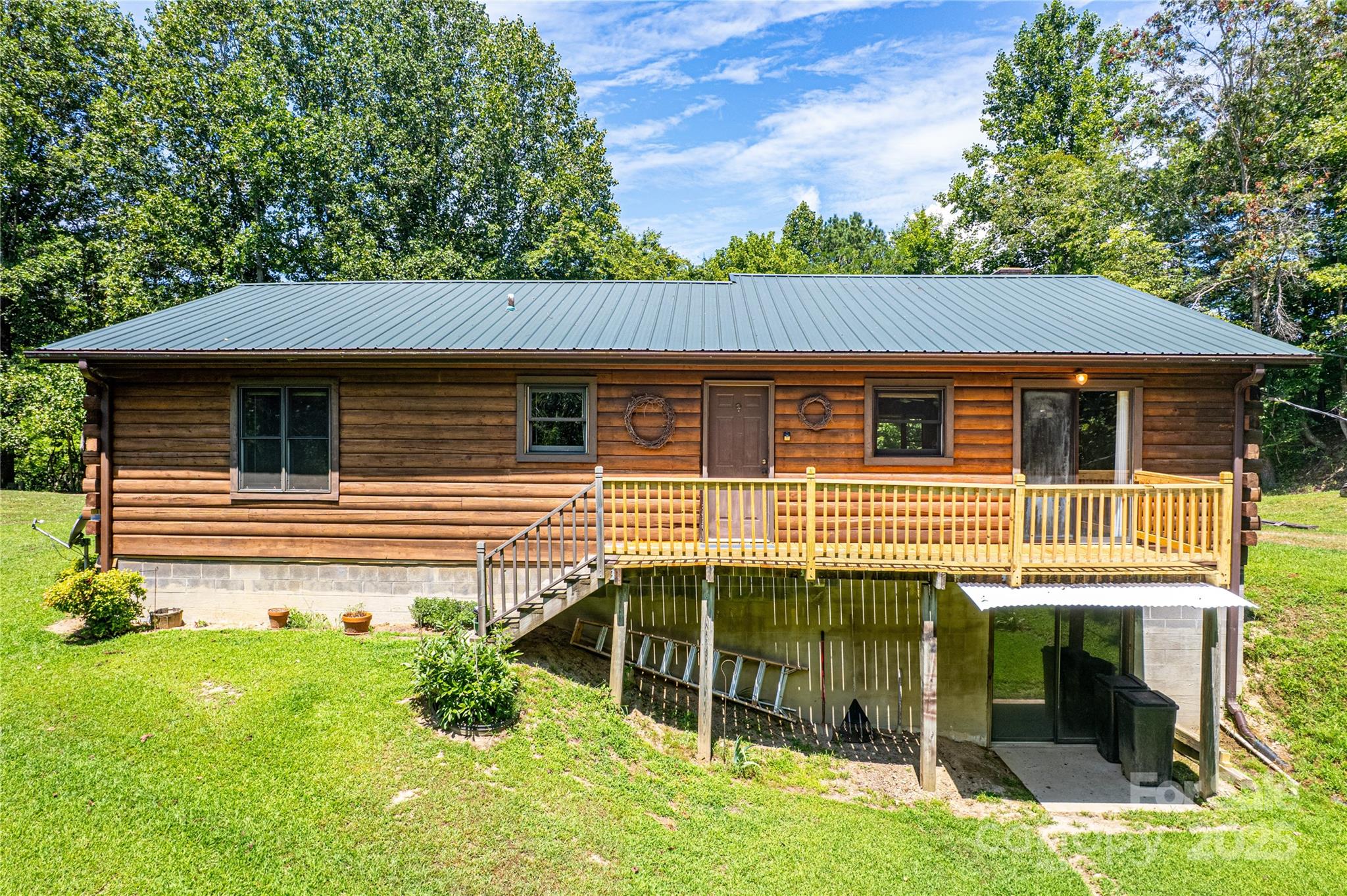 60 Treadway Drive Property Photo 1