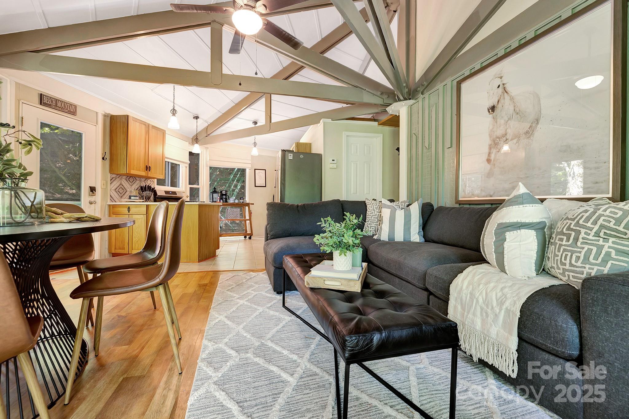 125 Pond Creek Road Property Photo 3