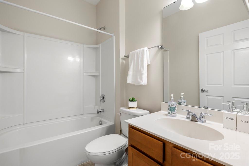 20241 Dovekie Lane Property Photo 16