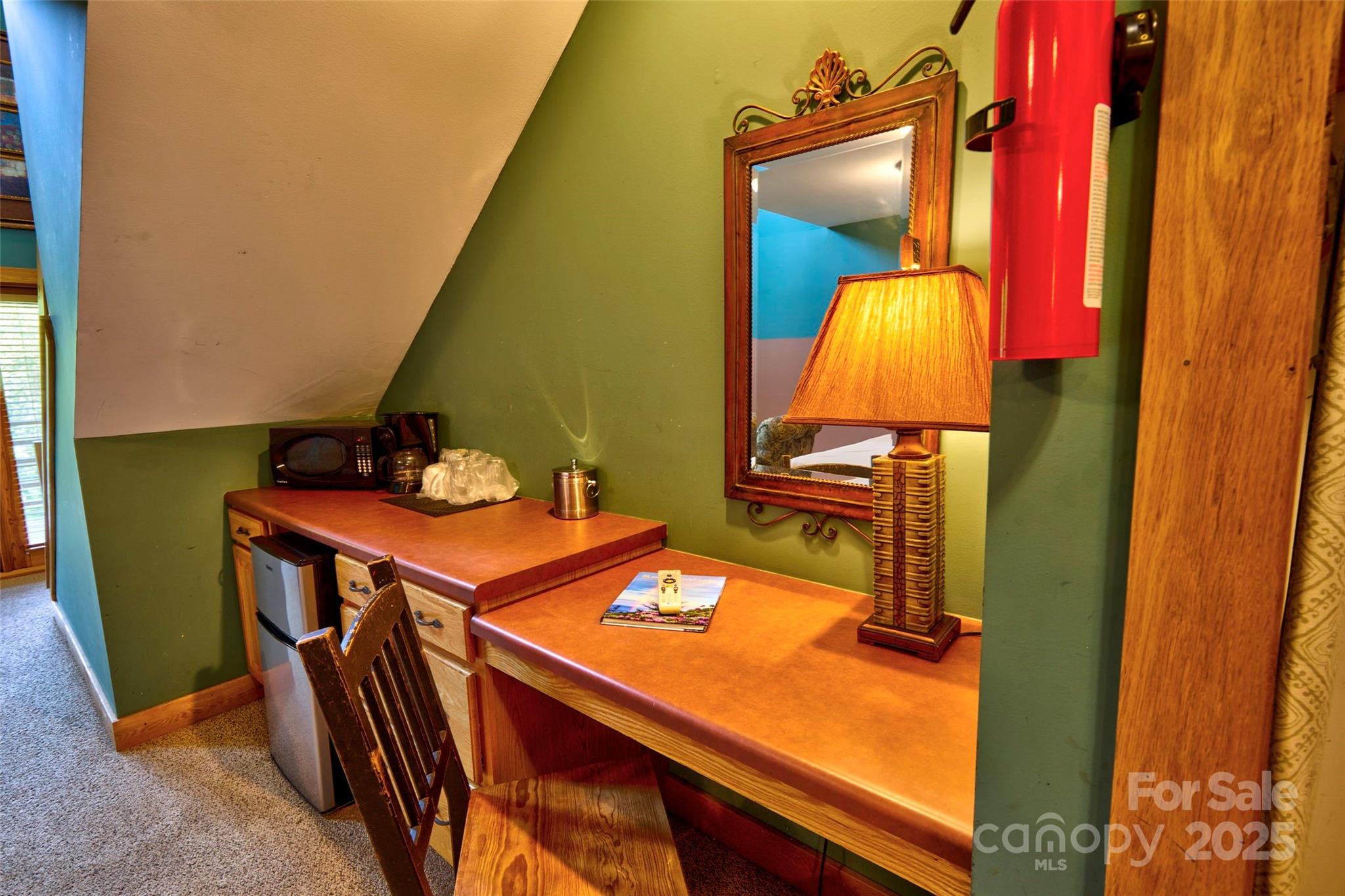 31 Valley Lane Property Photo 19