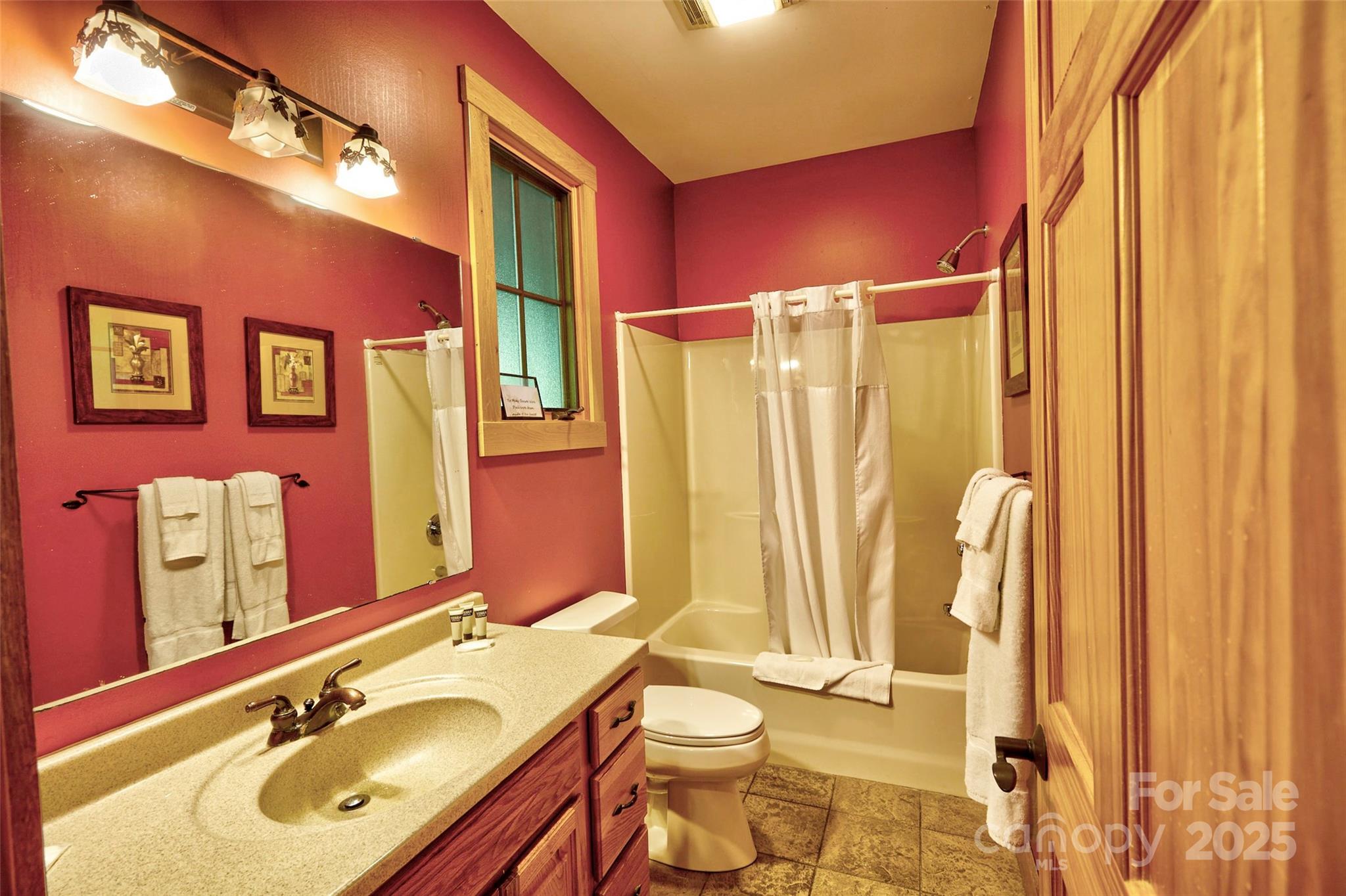 31 Valley Lane Property Photo 23