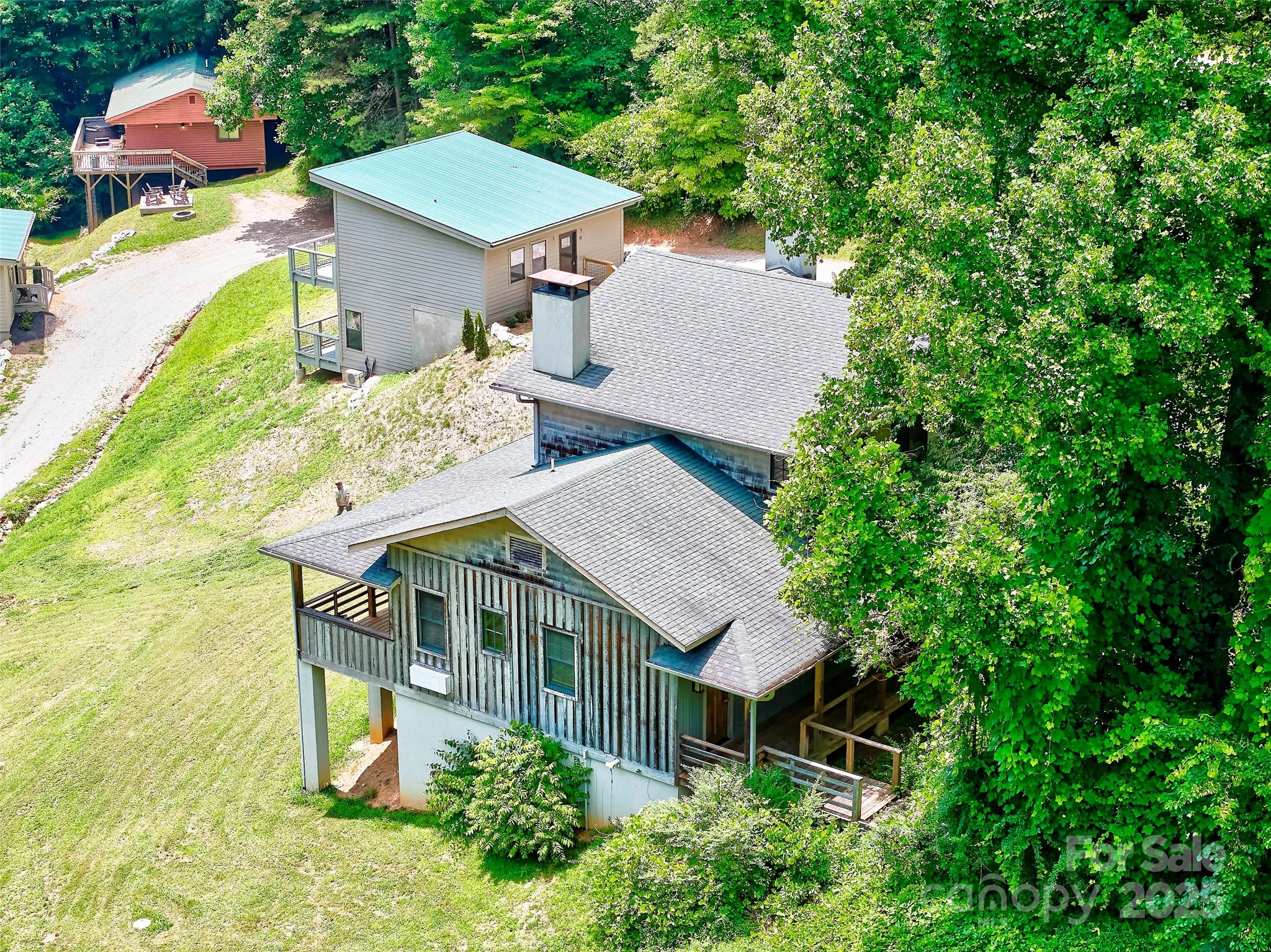 31 Valley Lane Property Photo 40