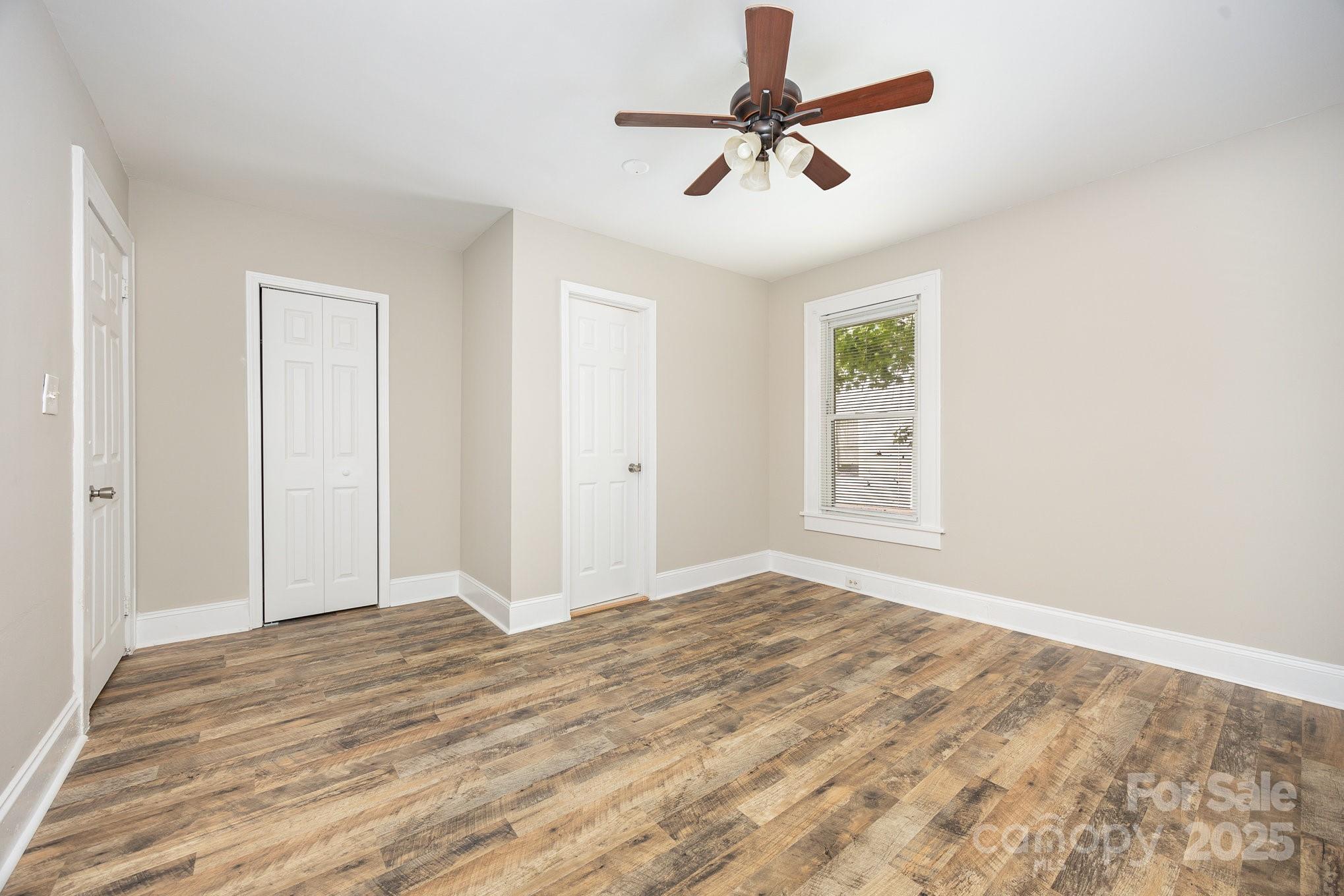 900 N Salisbury Avenue Property Photo 9