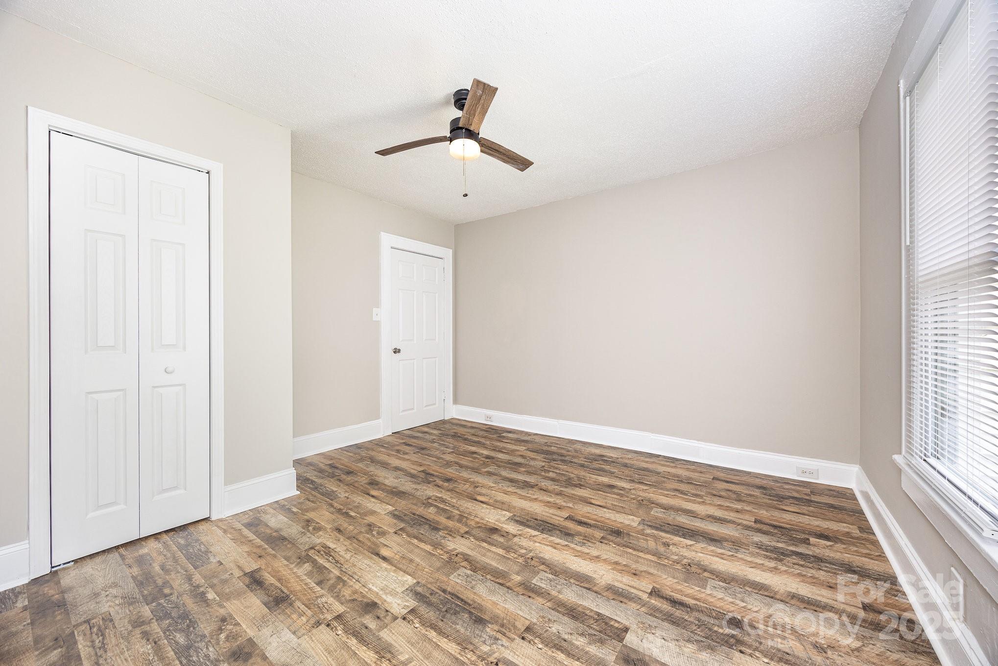 900 N Salisbury Avenue Property Photo 11