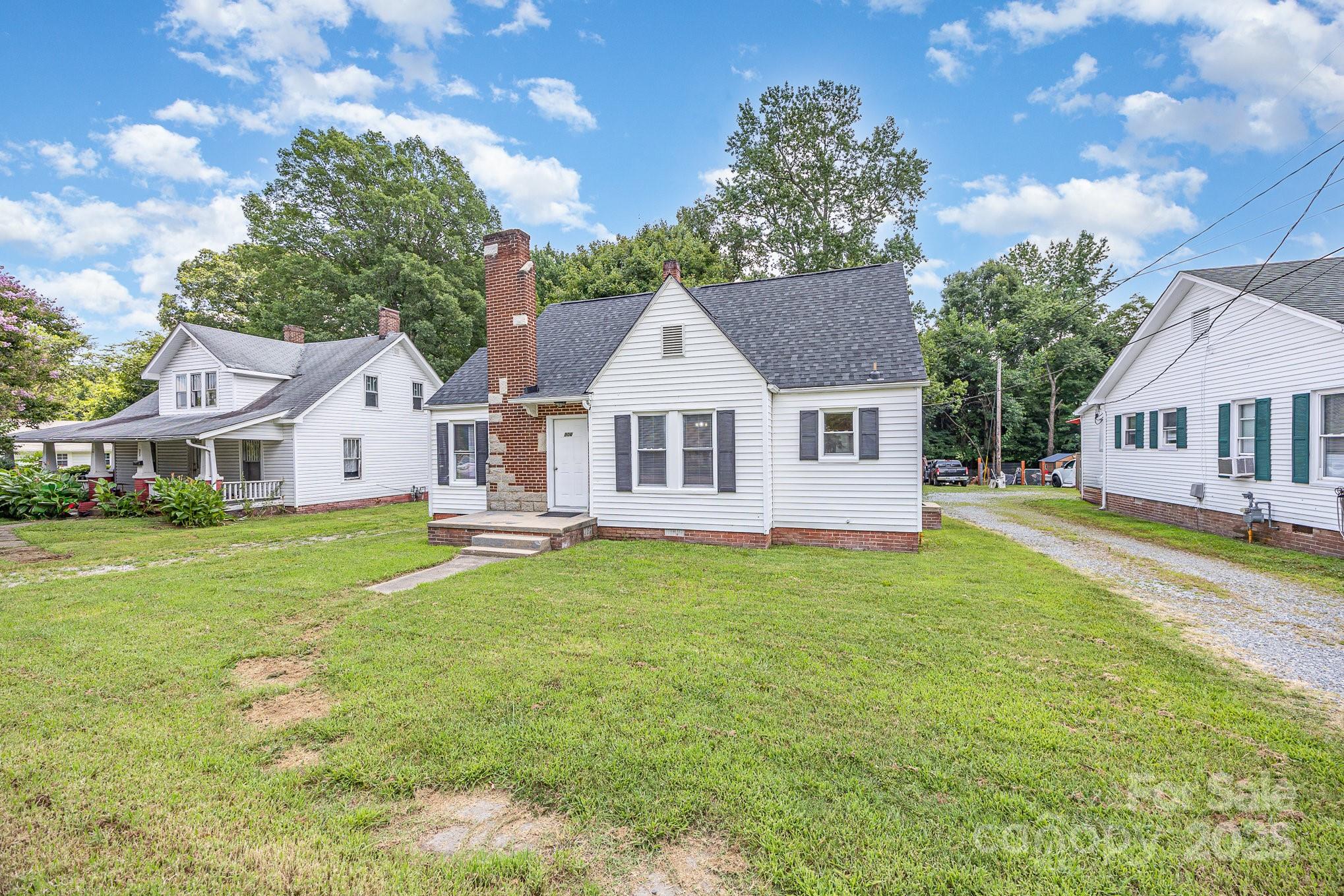 900 N Salisbury Avenue Property Photo 16