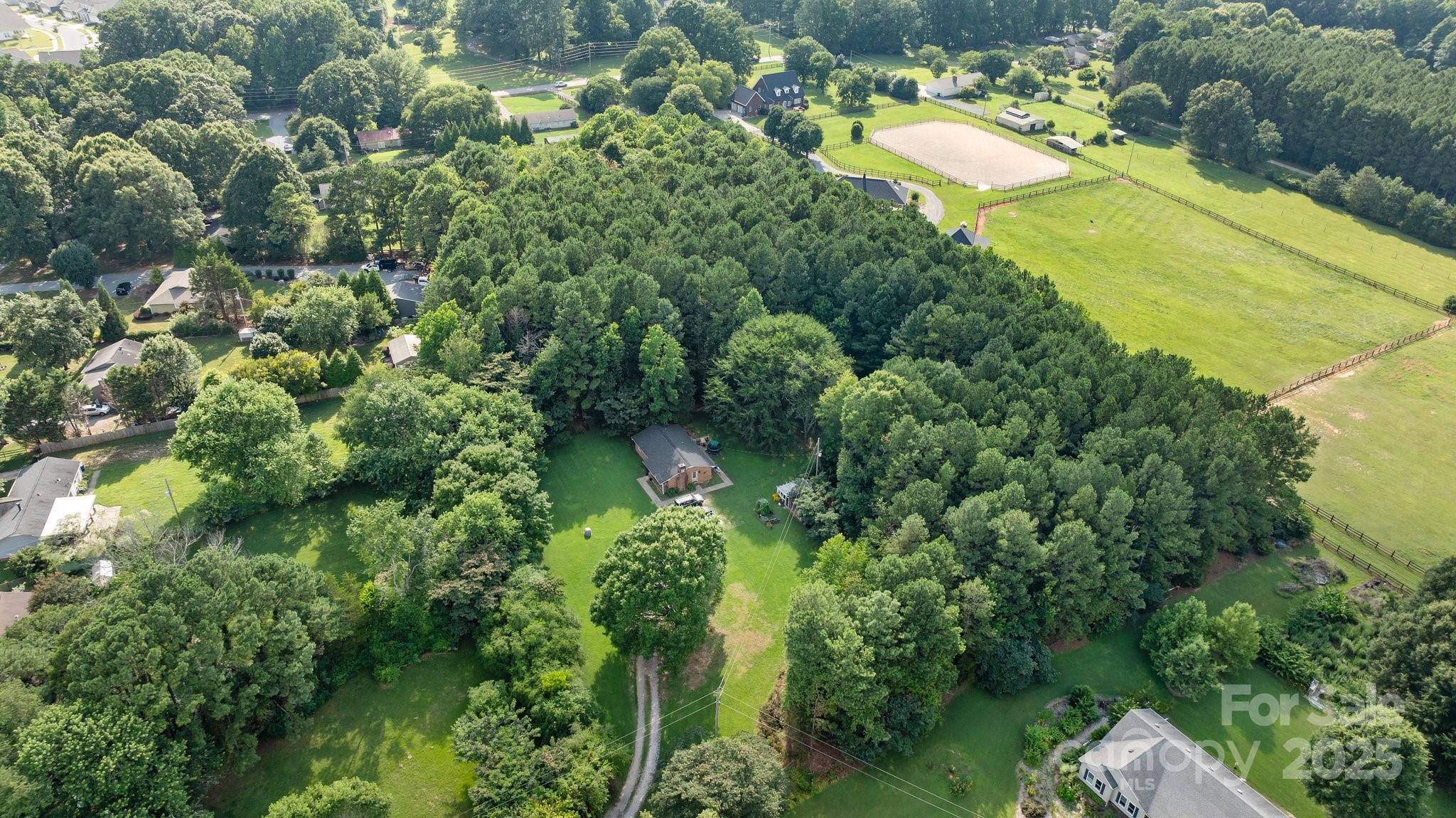 1108 Willoughby Road Property Photo 6