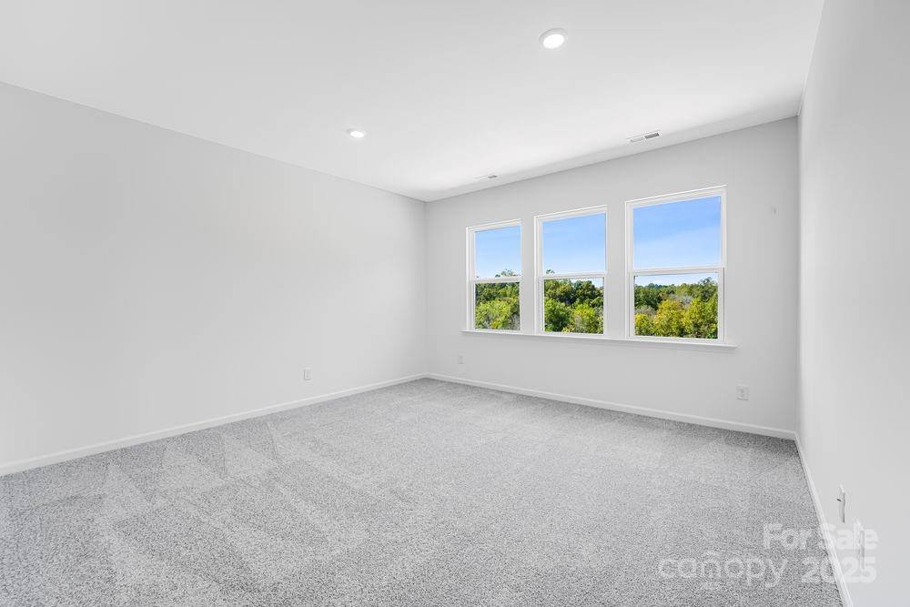 3128 Beacon Heights Road Property Photo 5