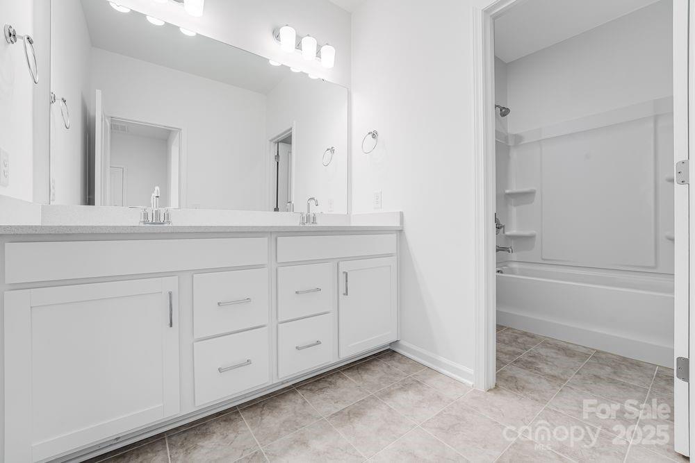 3128 Beacon Heights Road Property Photo 6