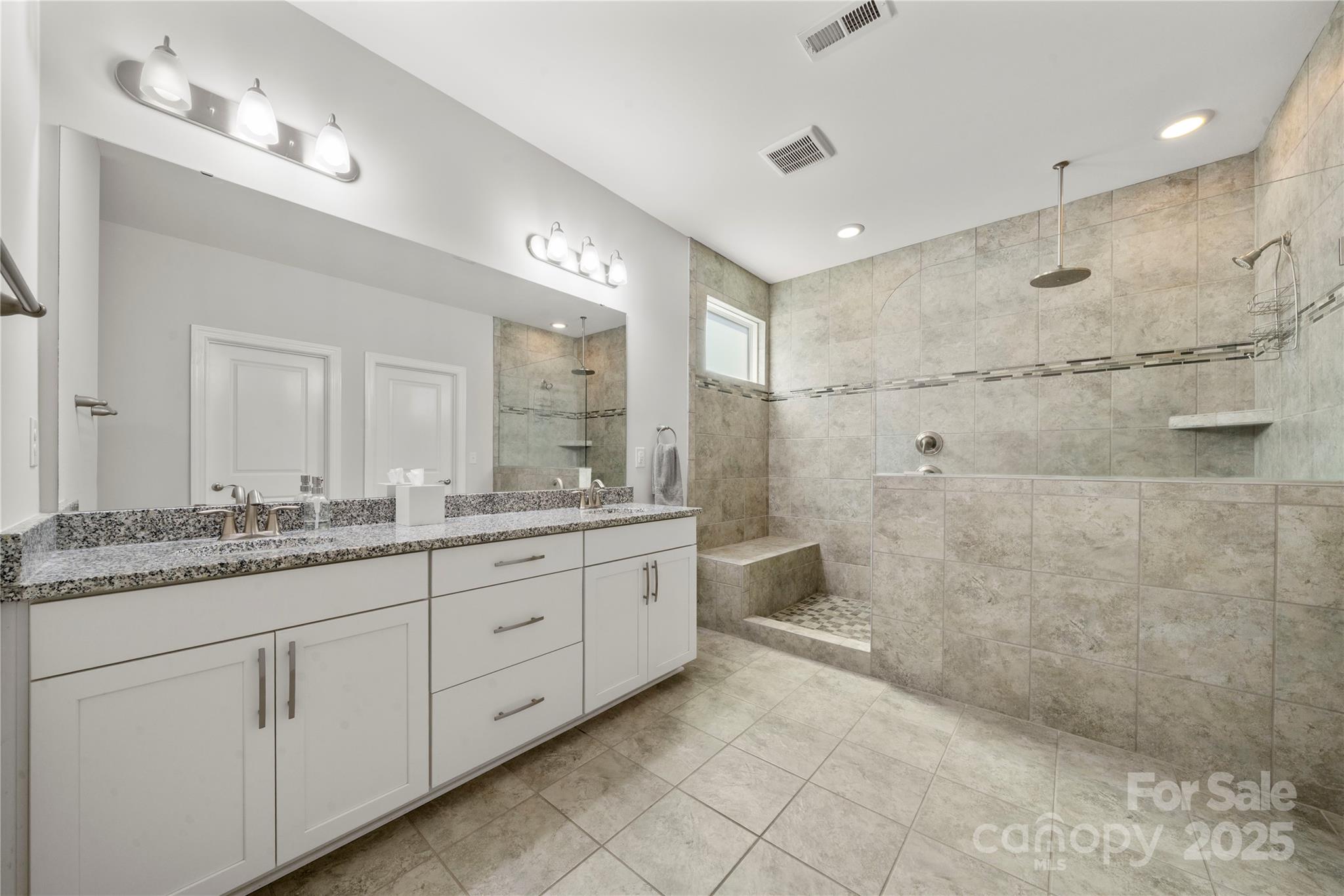 12415 Es Draper Drive Property Photo 25